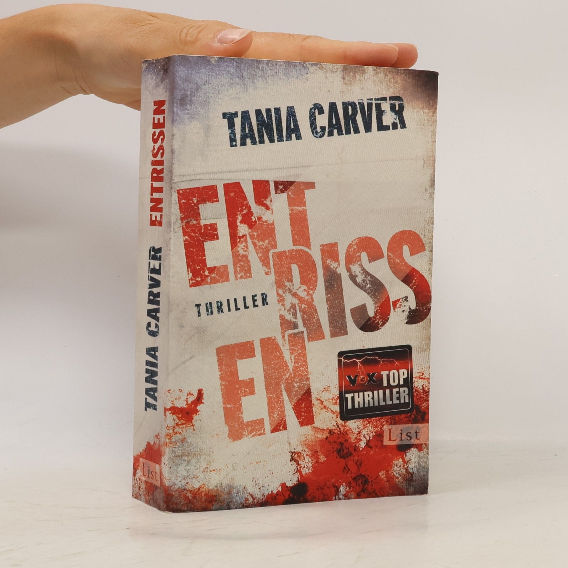 Tania Carver Entrissen