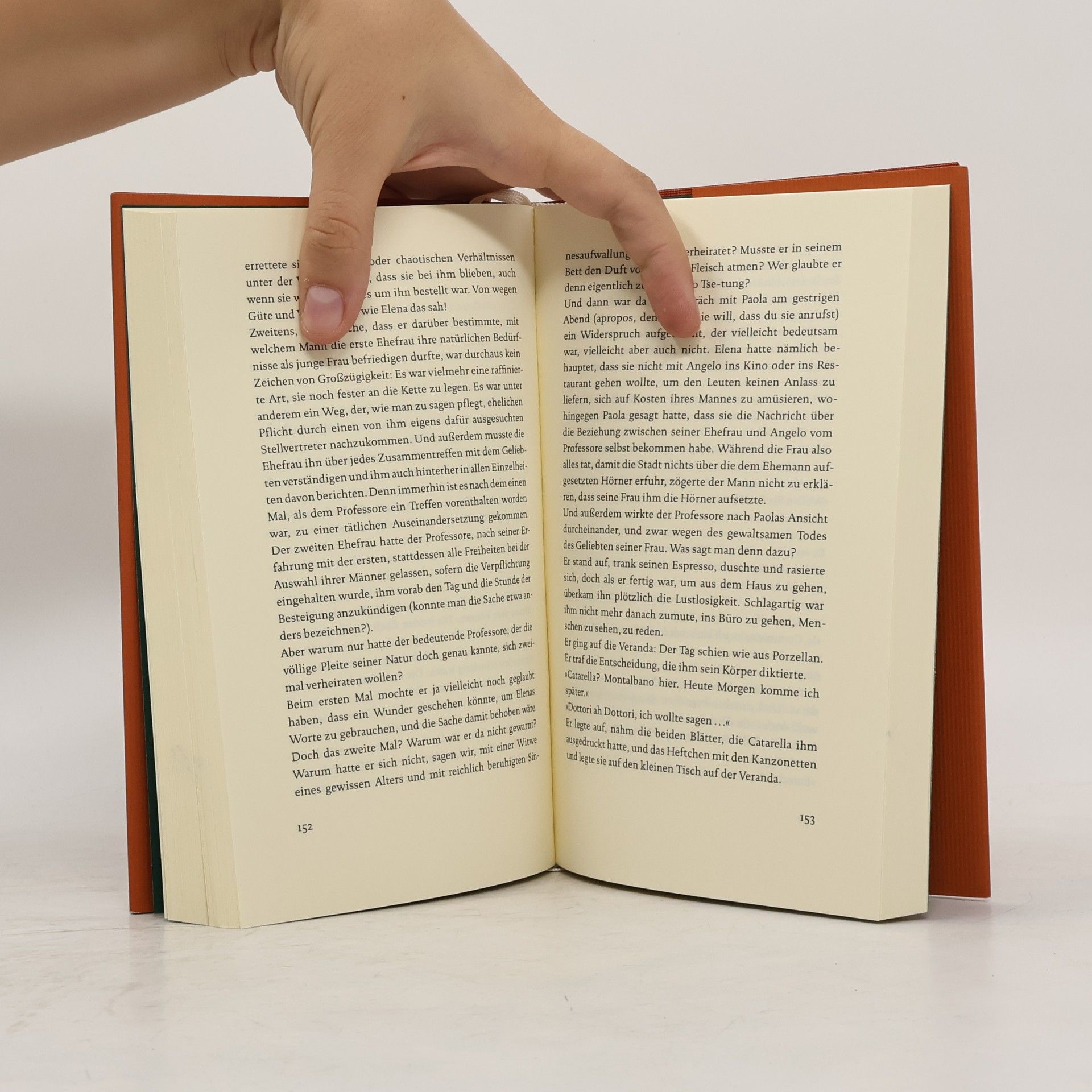 Andrea Camilleri Die dunkle Wahrheit des Mondes