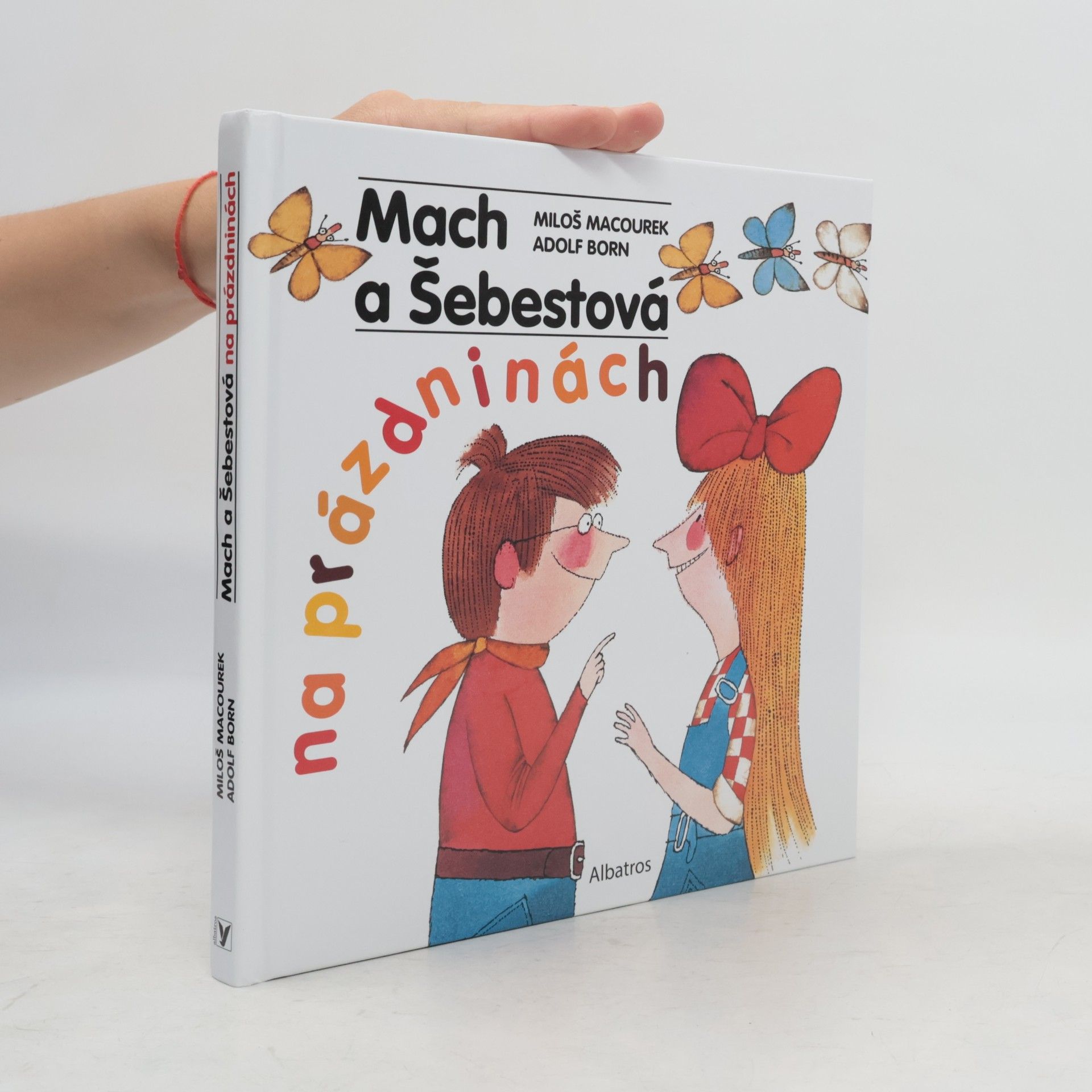 Miloš Macourek Mach a Šebestová na prázdninách