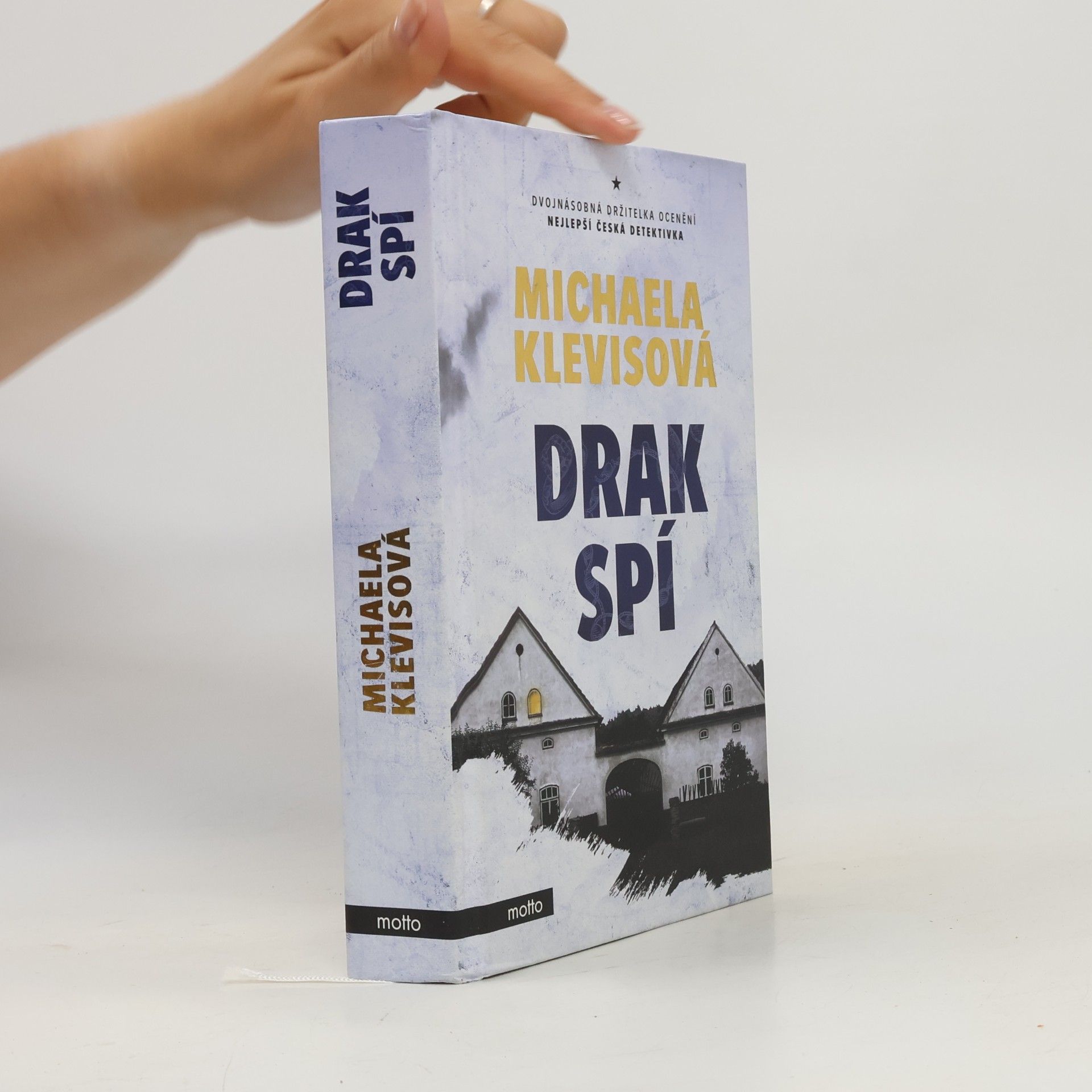 Michaela Klevisová Drak spí