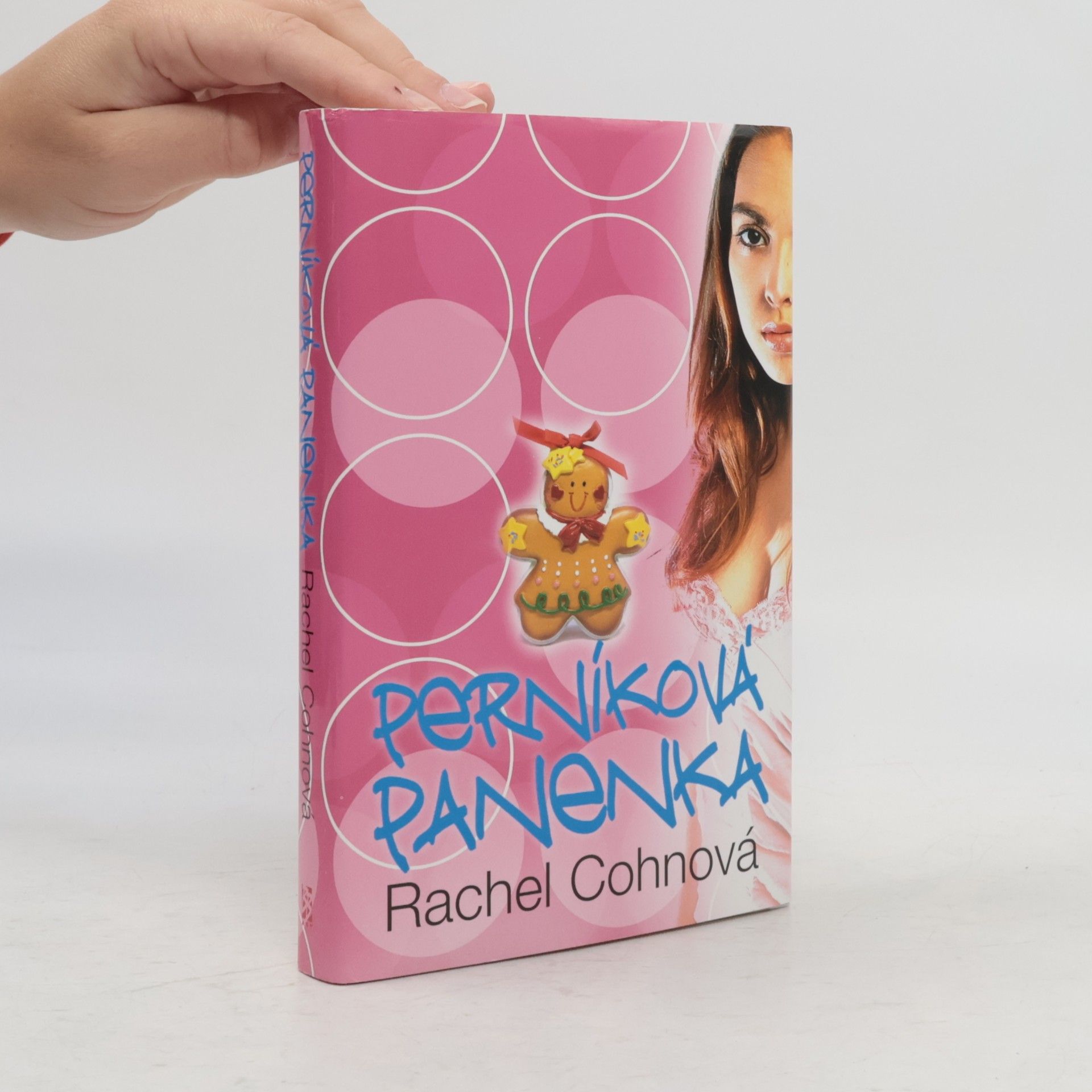Rachel Cohn Perníková panenka