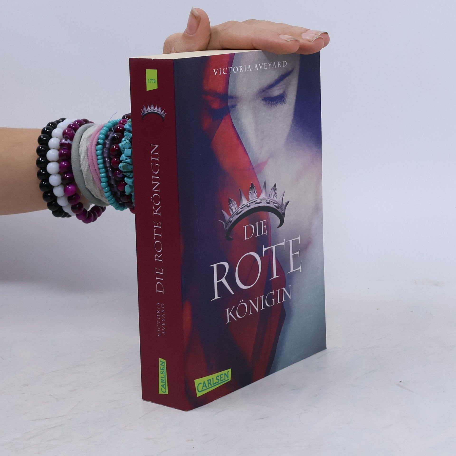 Victoria Aveyard Die Rote Königin