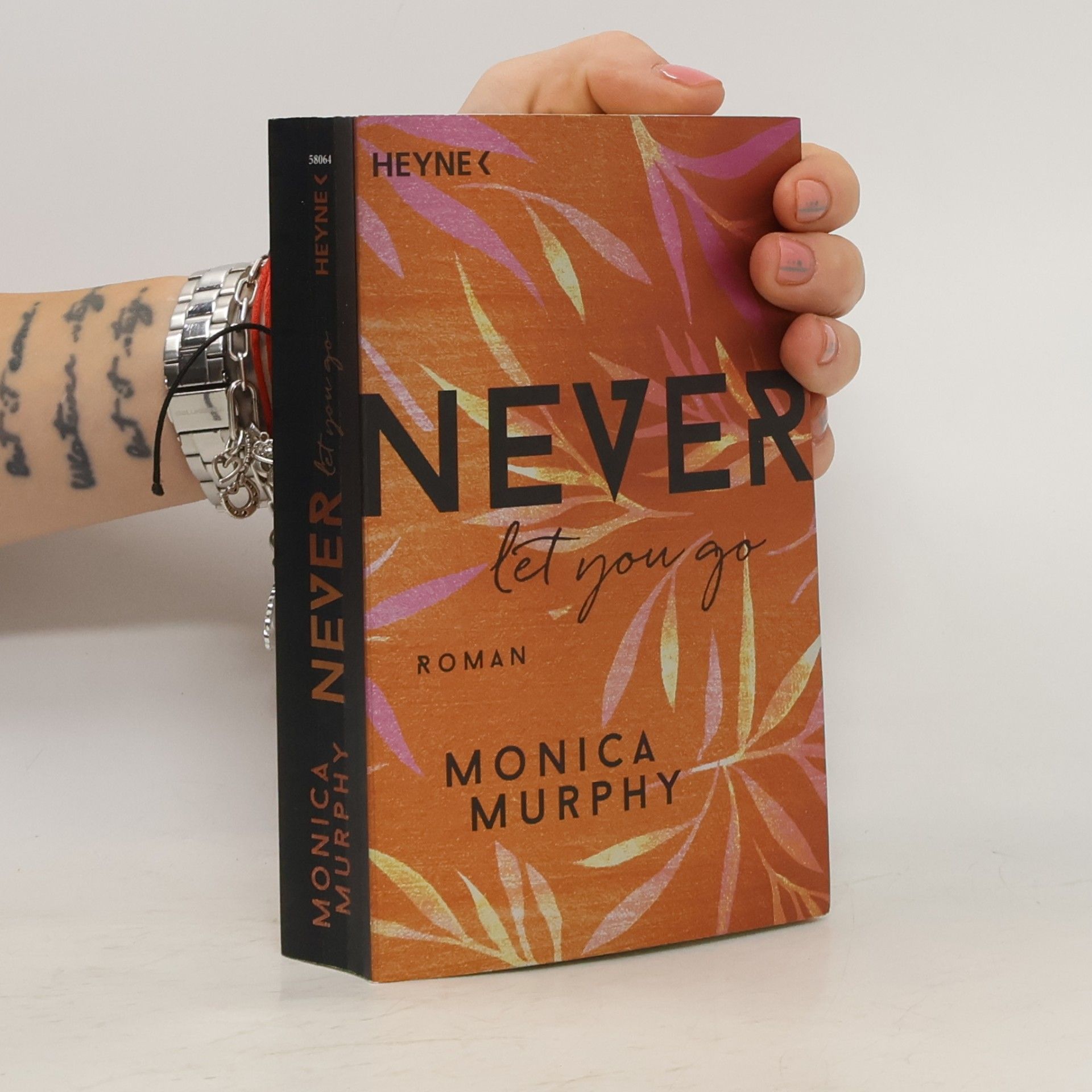 Monica Murphy Never let you go