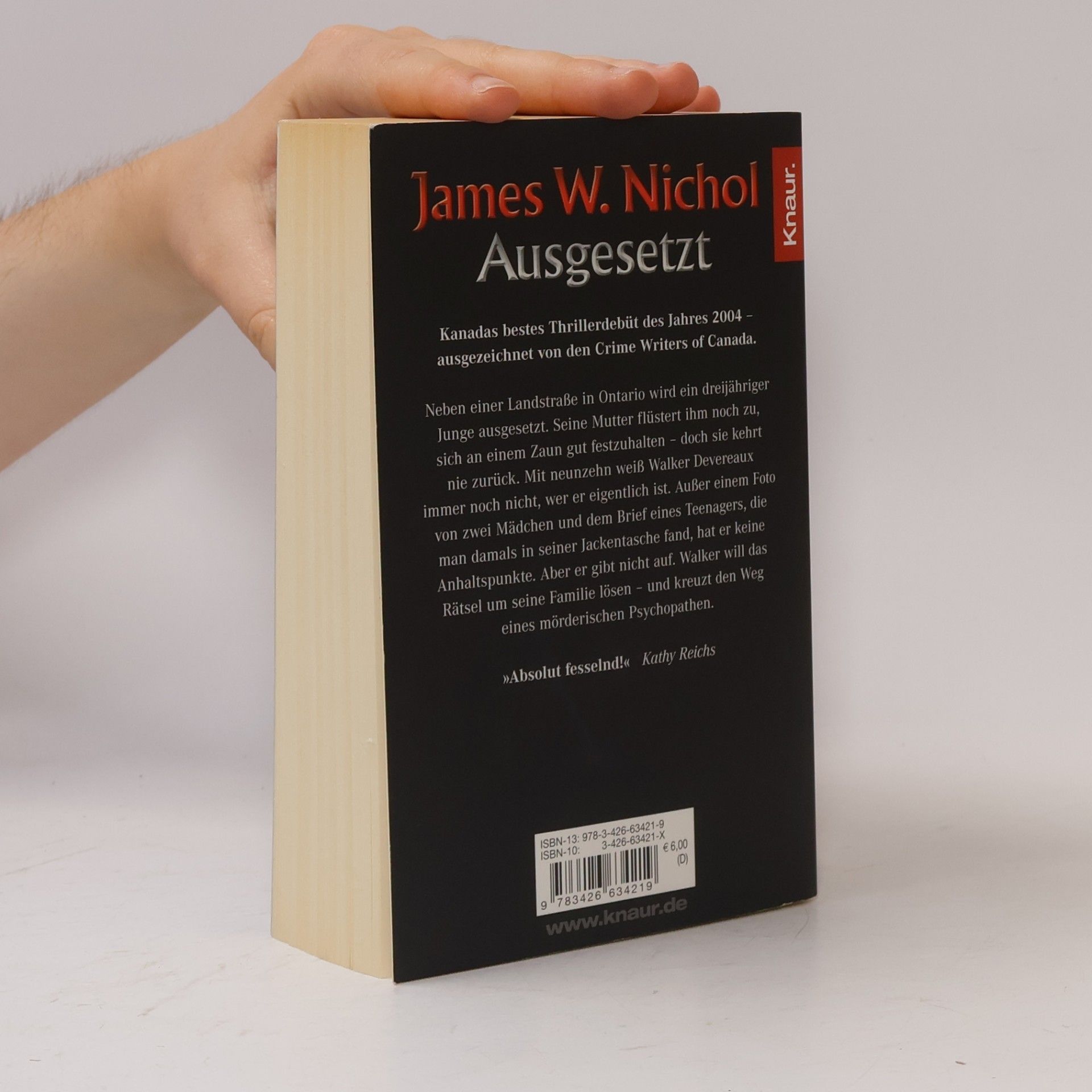 James W. Nichol Ausgesetzt