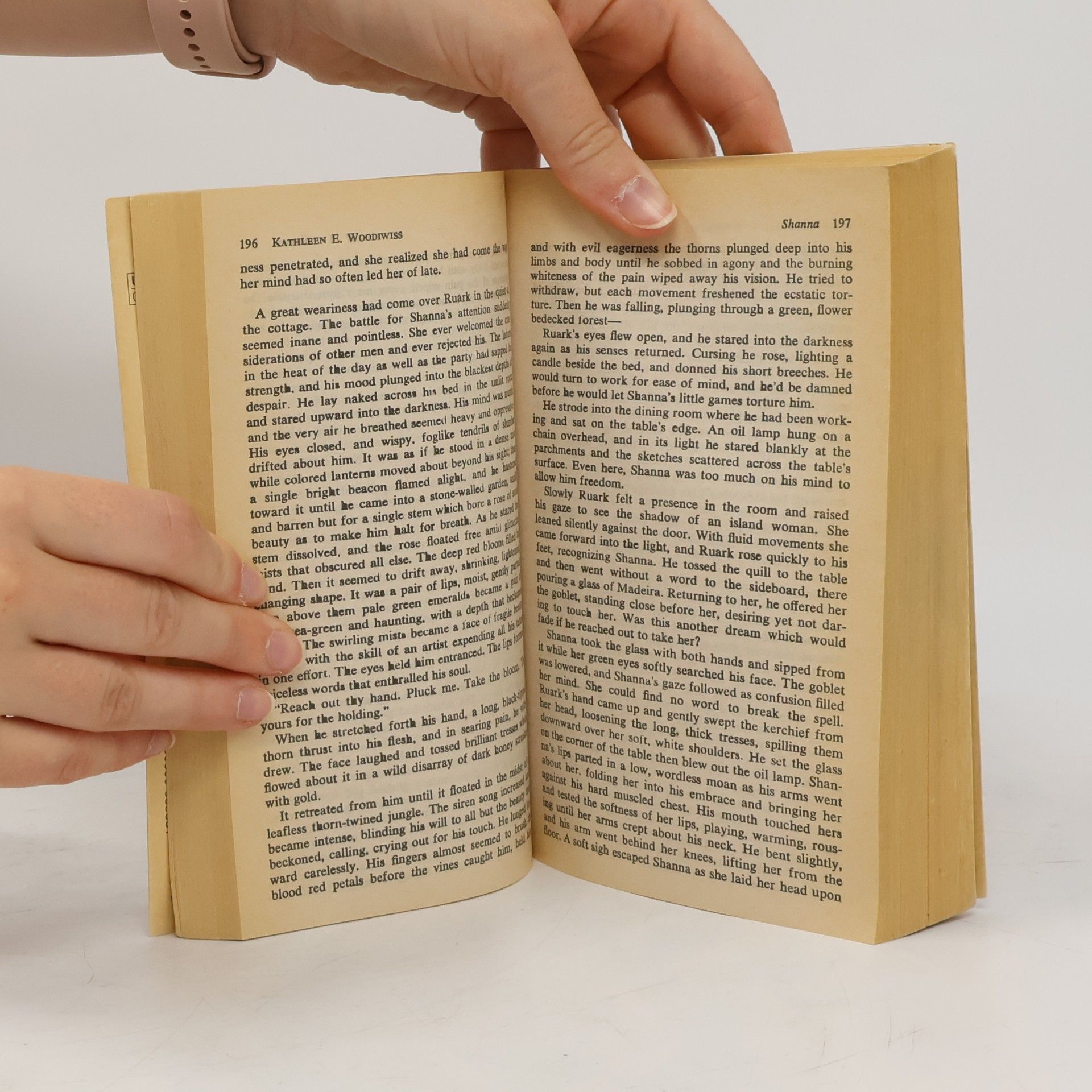 Kathleen E. Woodiwiss Shanna, English edition