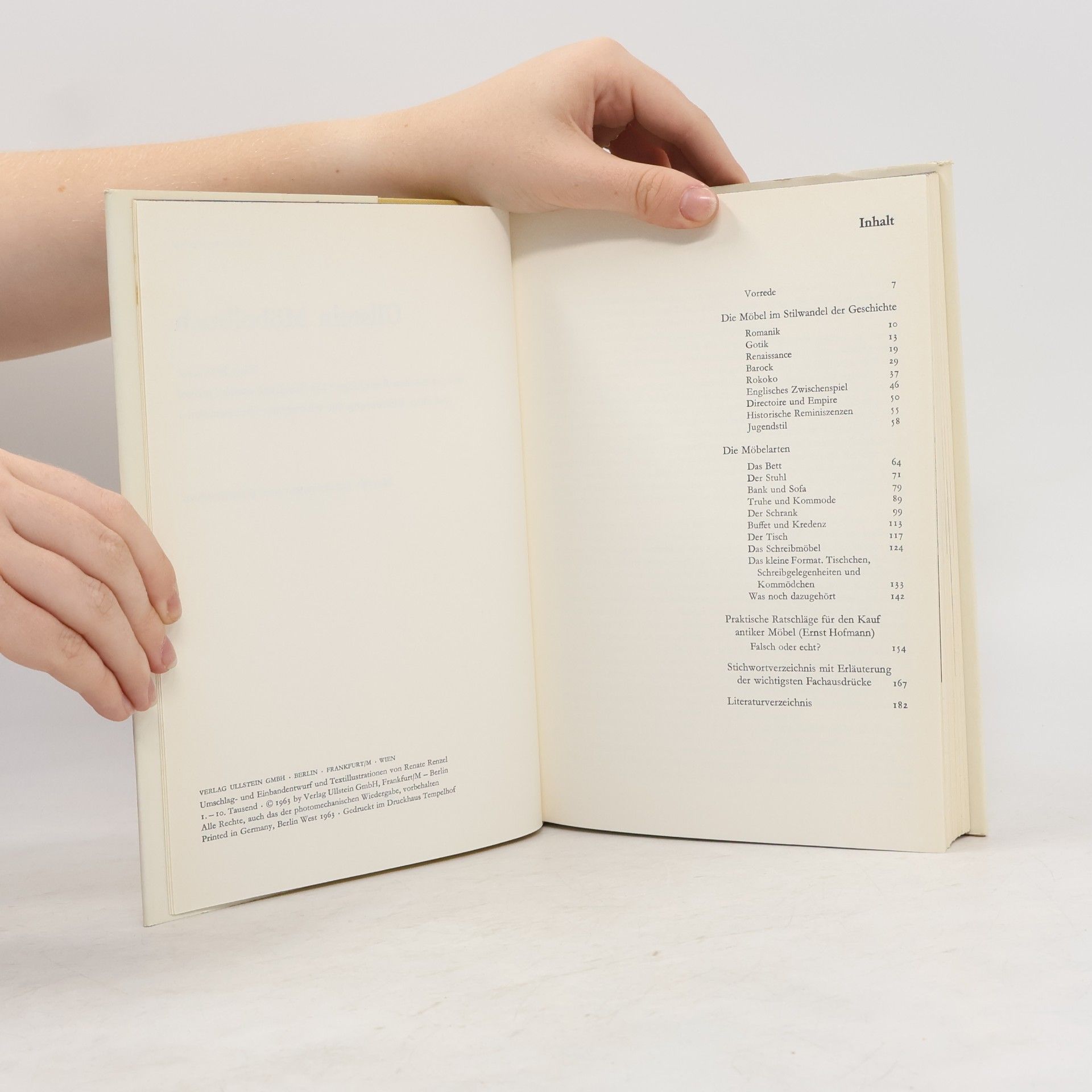 Kolektiv autorů Ullstein Möbelbuch. Eine Stilkunde mit praktischen Ratschlägen für den Kauf antiker Möbel