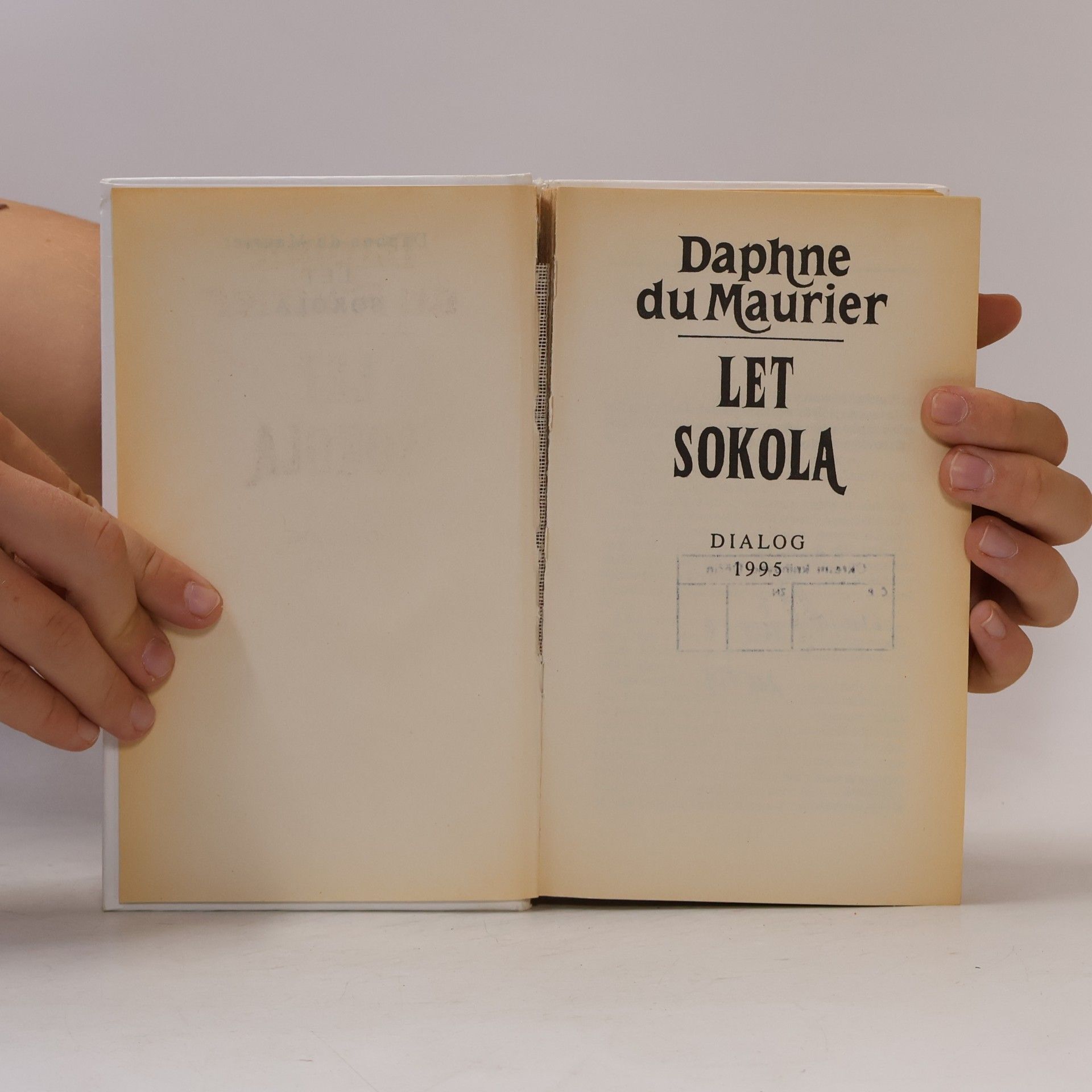Daphne du Maurier Let sokola