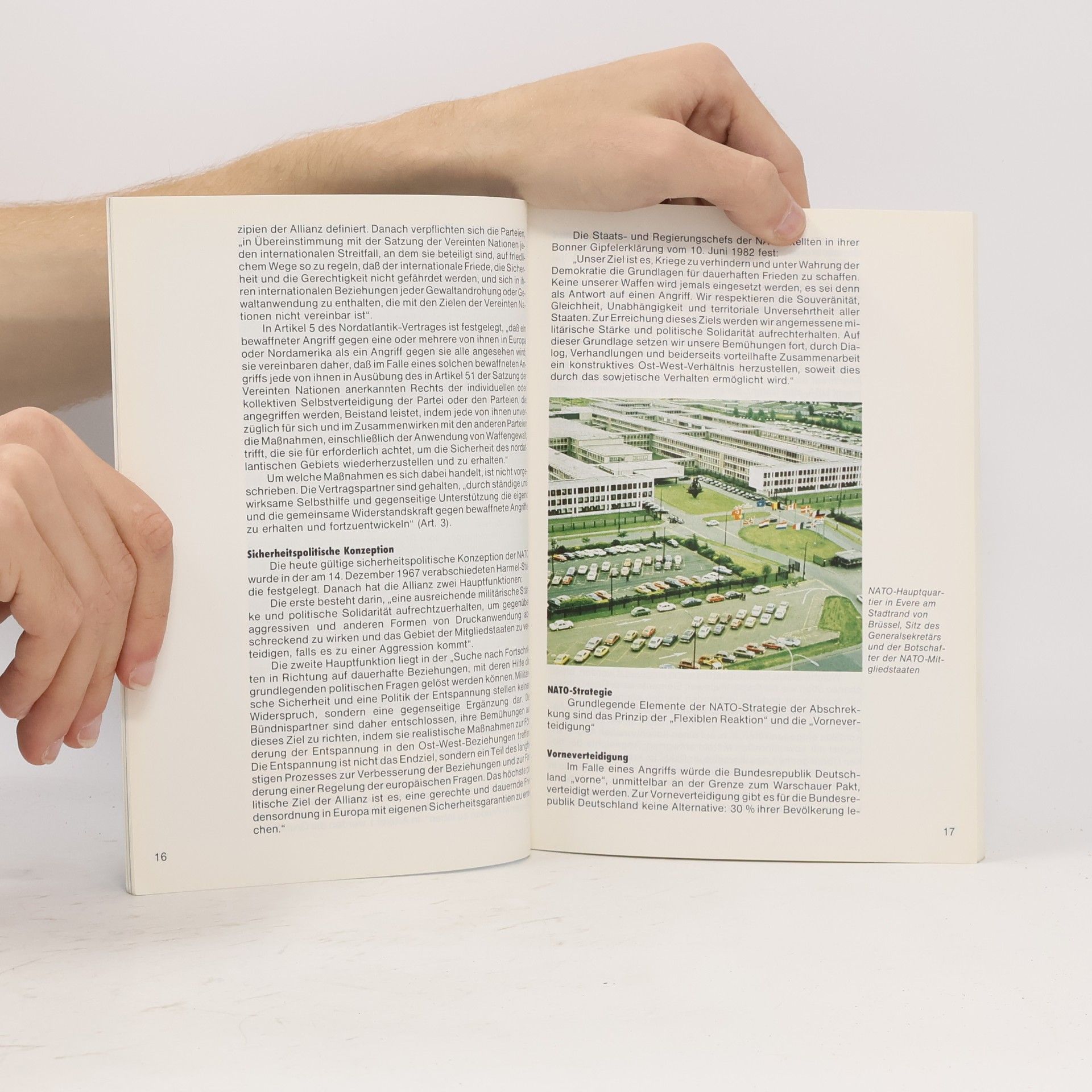 Kolektiv autorů Drei Jahrzehnte Armee in Bündnis 1955-1985