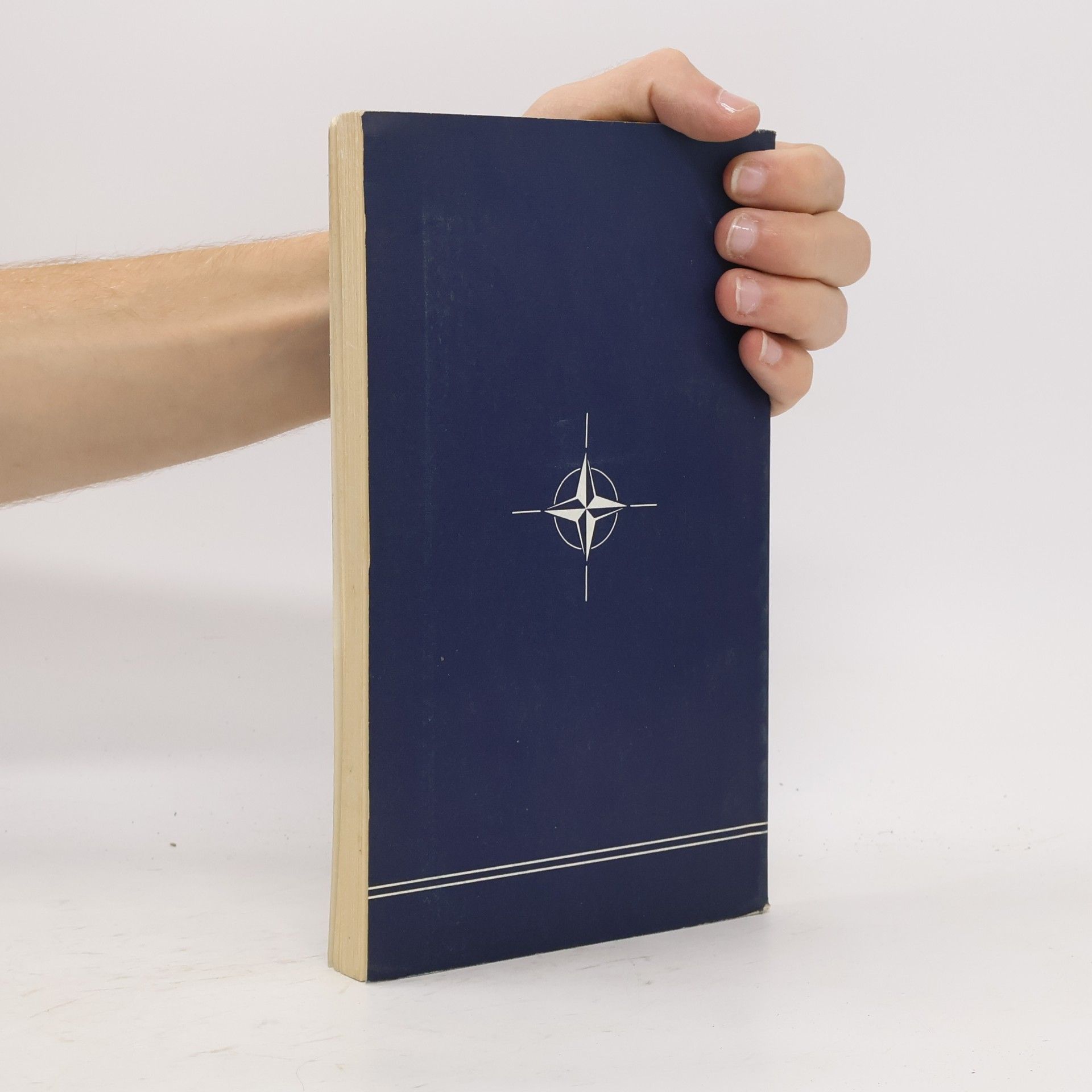 kolektiv Die Organisation des Nordatlantikvertrages. Des NATO Handbuch