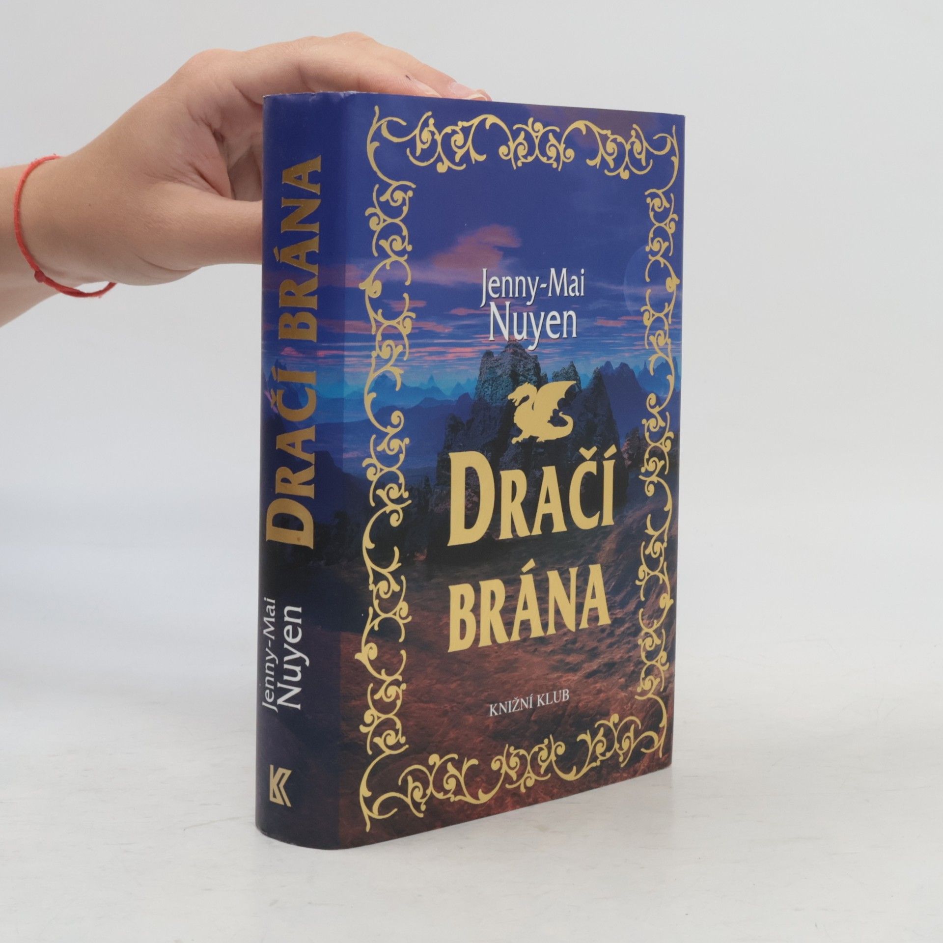 Jenny-Mai Nuyen Dračí brána