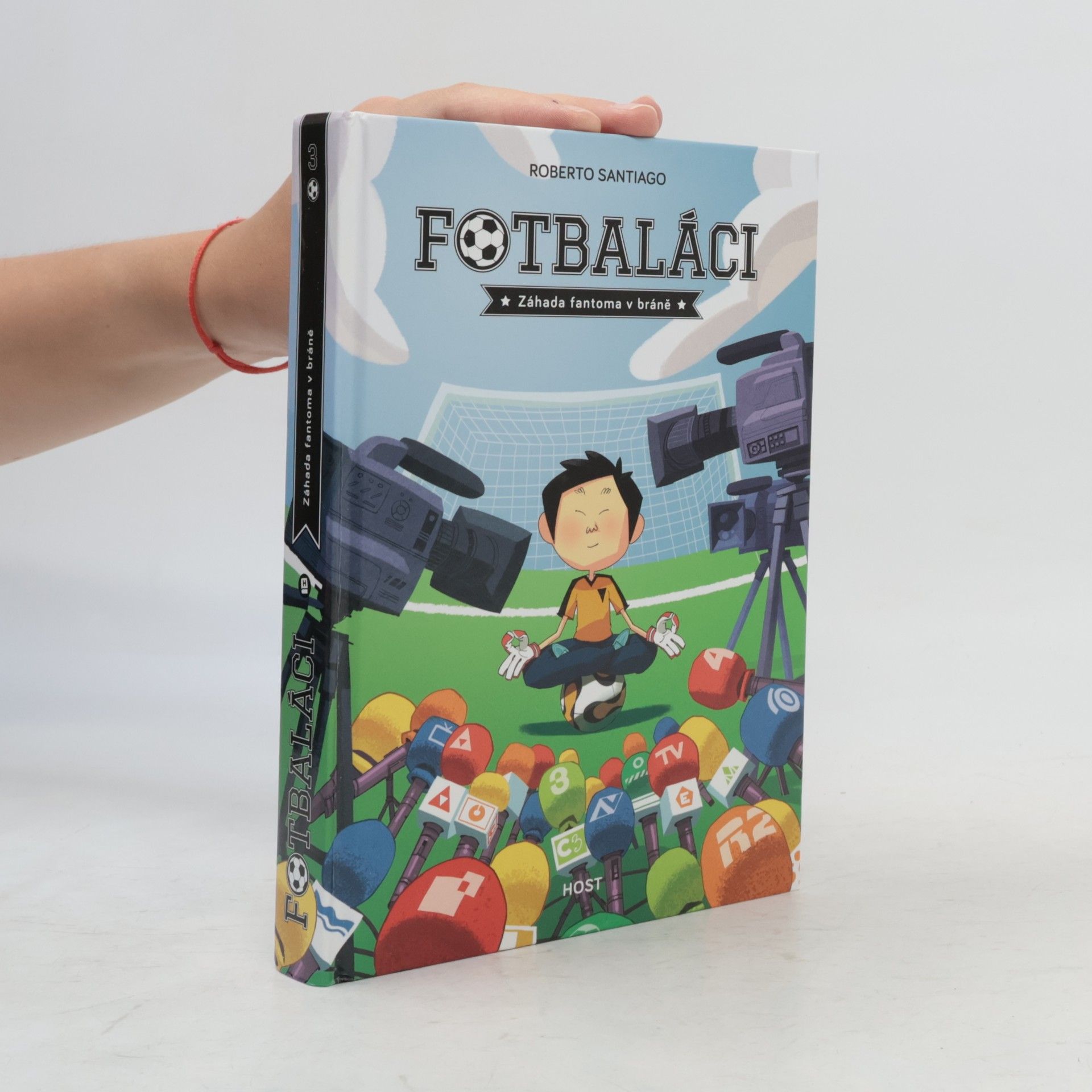 Roberto Santiago Fotbaláci 3. Záhada fantoma v bráně