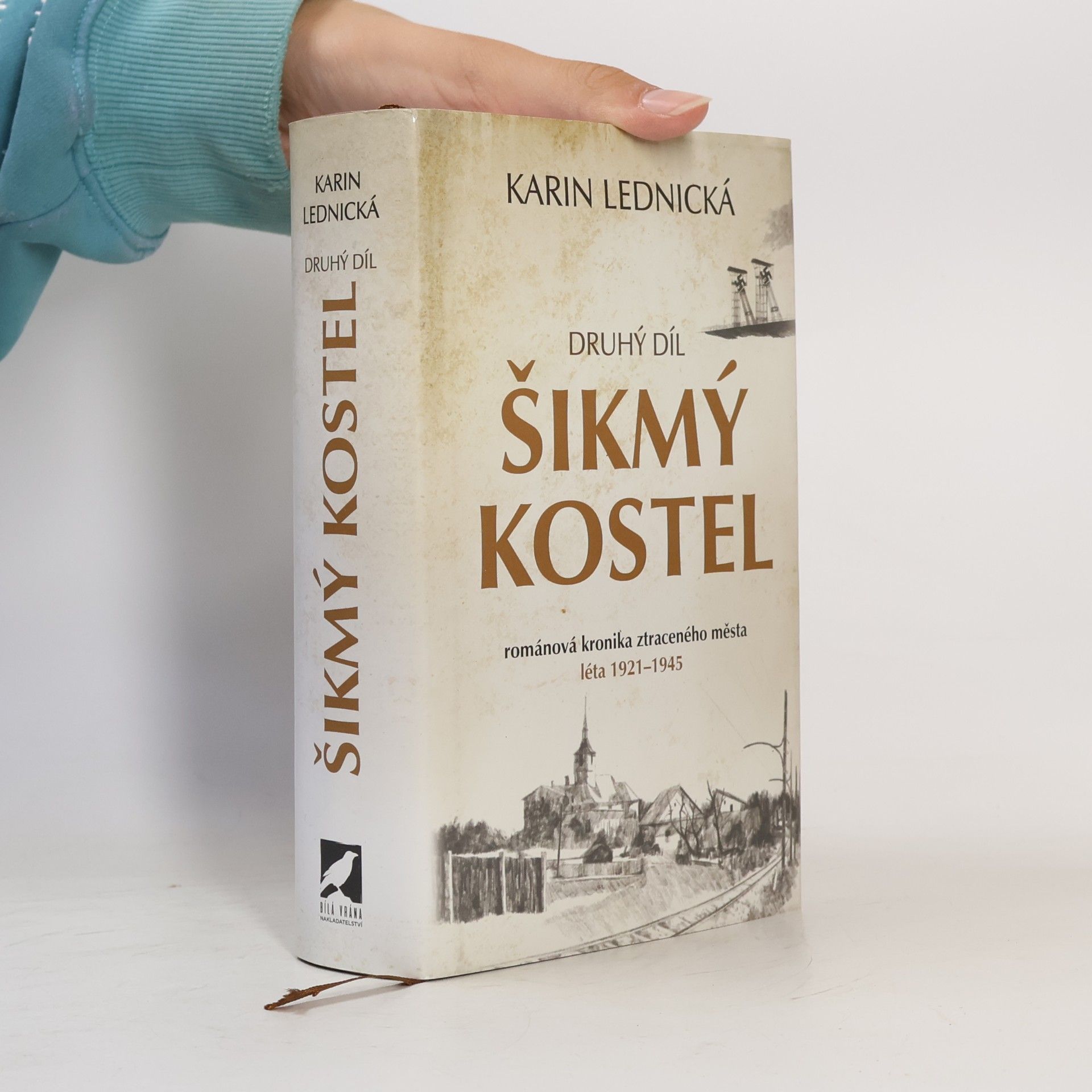 Karin Lednická Šikmý kostel 2
