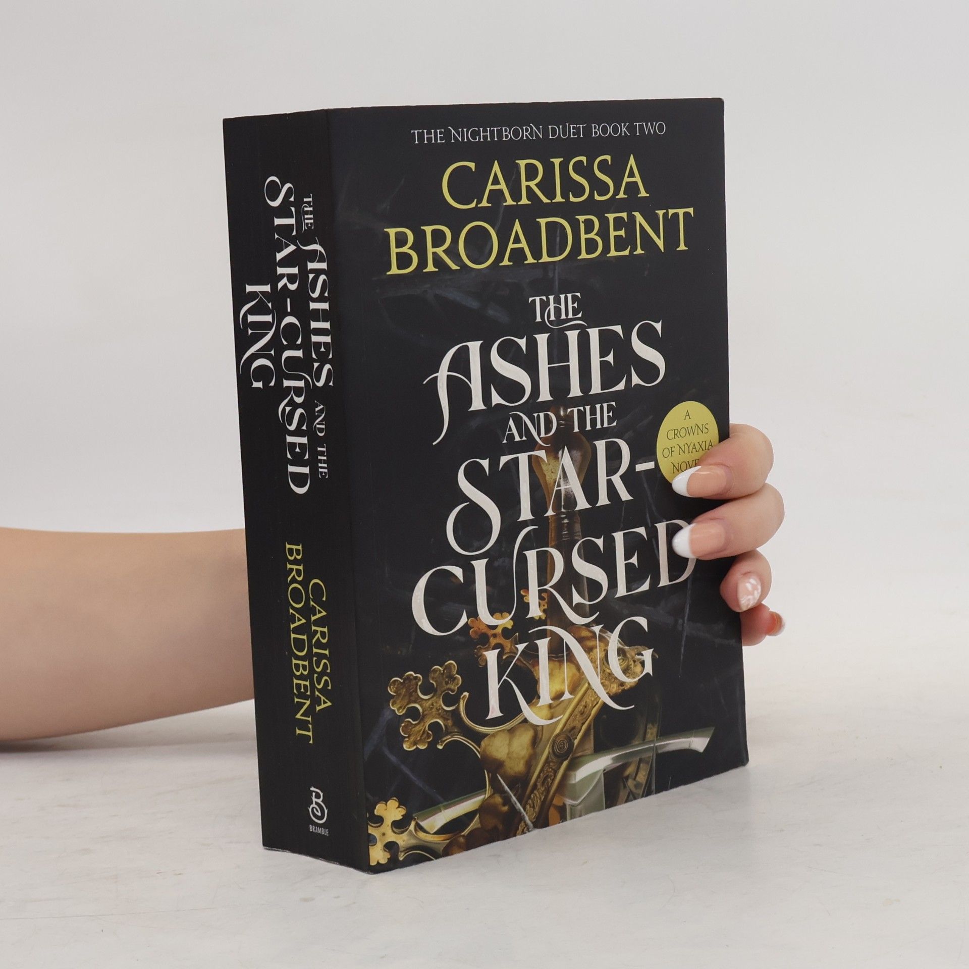 Carissa Broadbent The Ashes and the Star-Cursed King