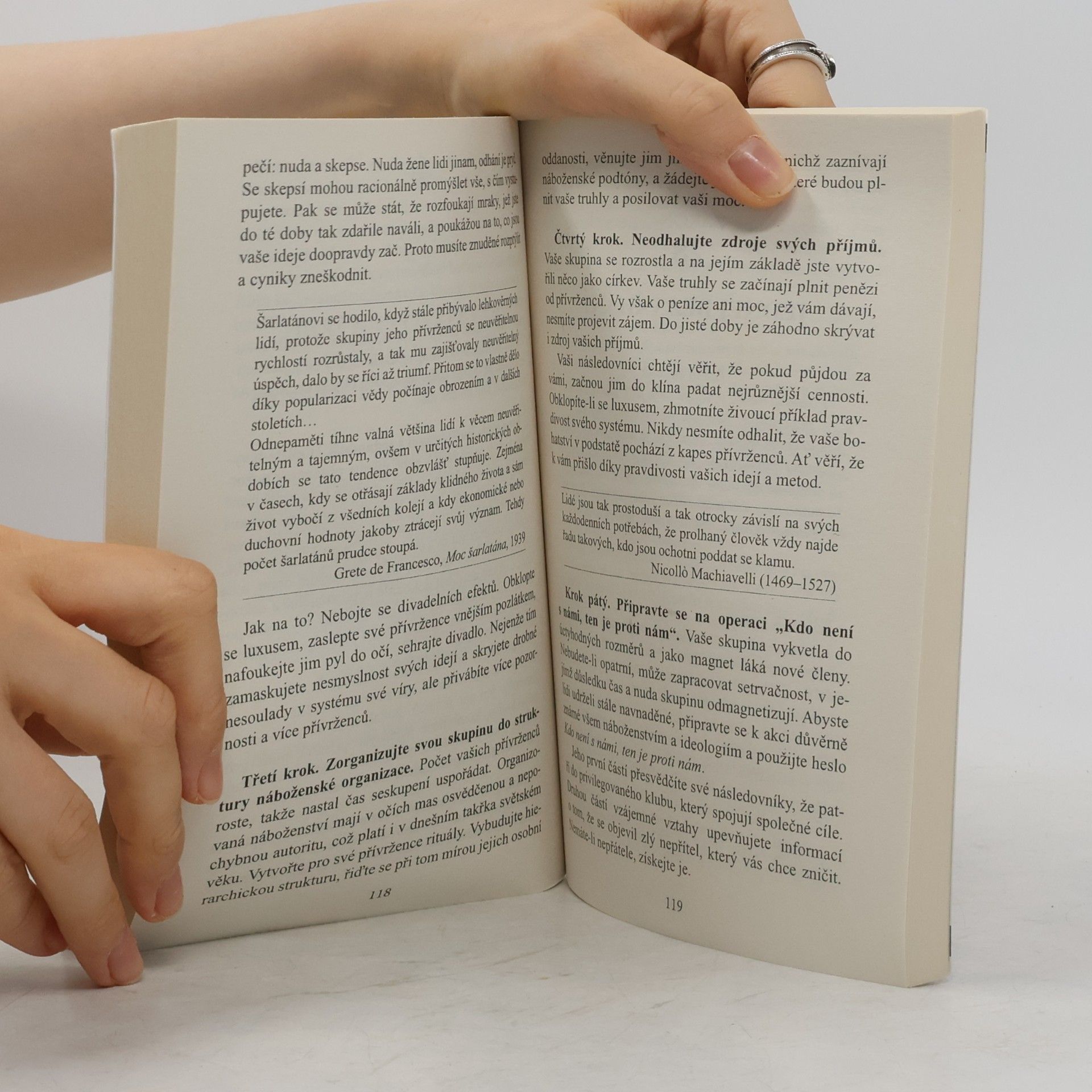 Robert Greene 48 zákonů moci