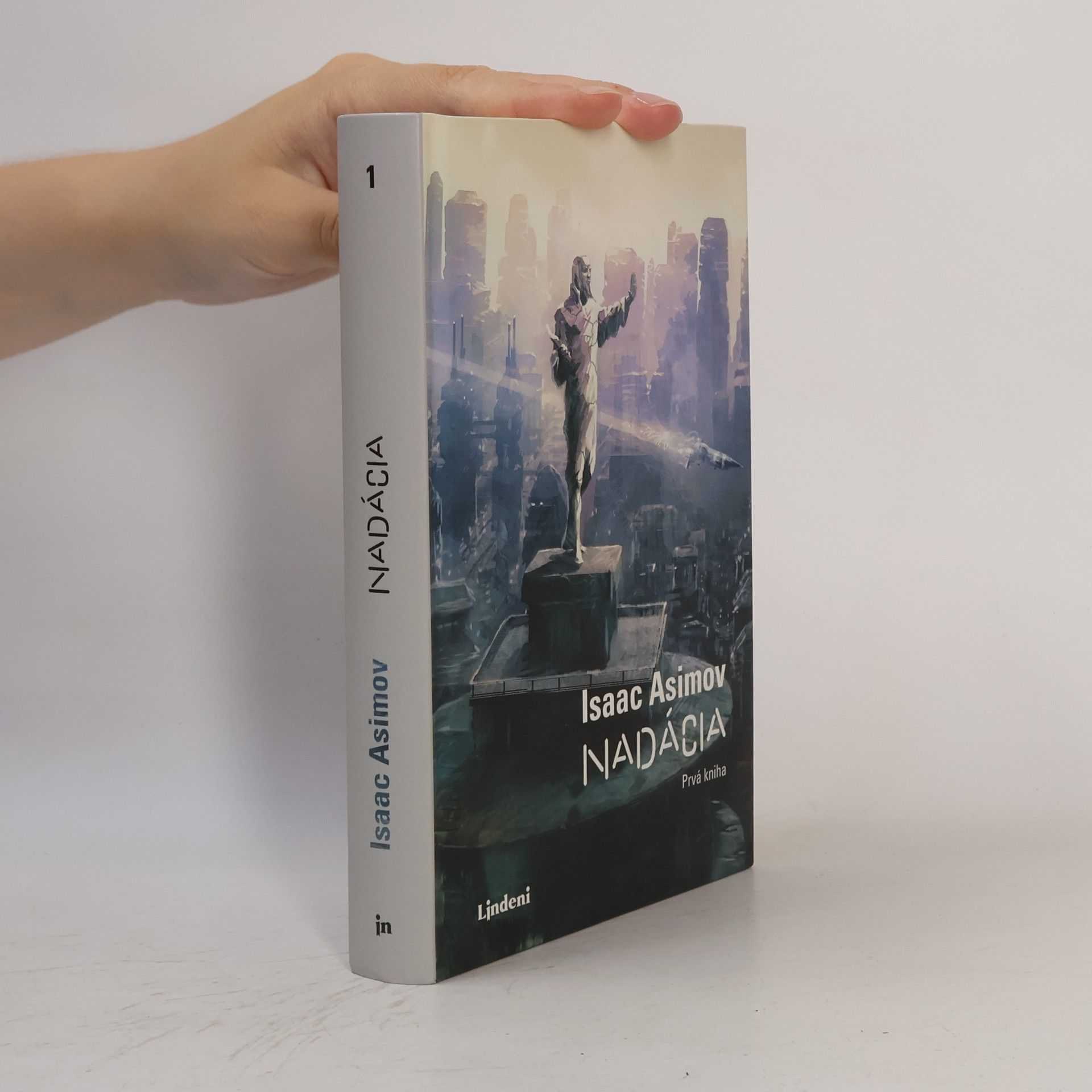 Isaac Asimov Nadácia. Prvá kniha