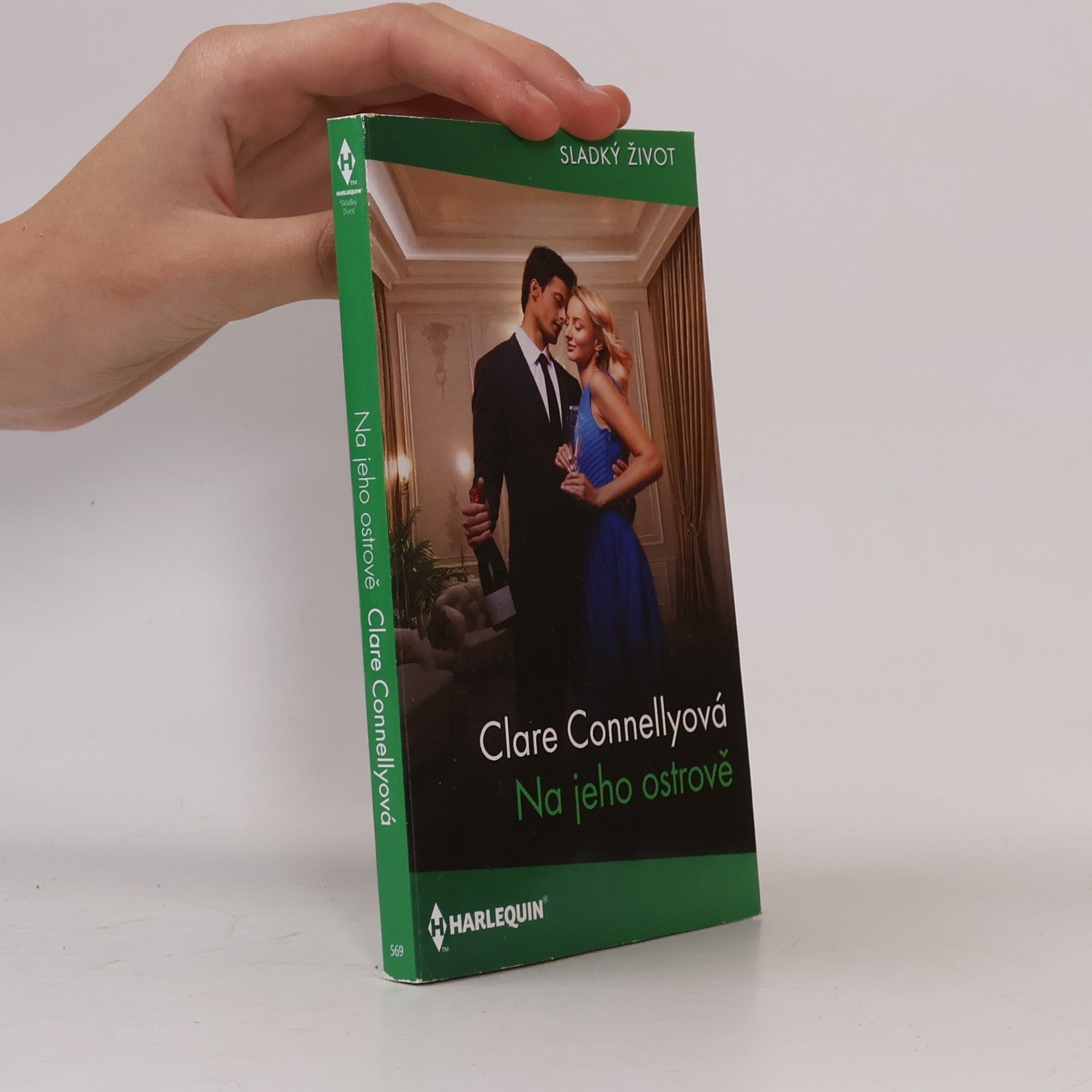 Clare Connelly Na jeho ostrově 569