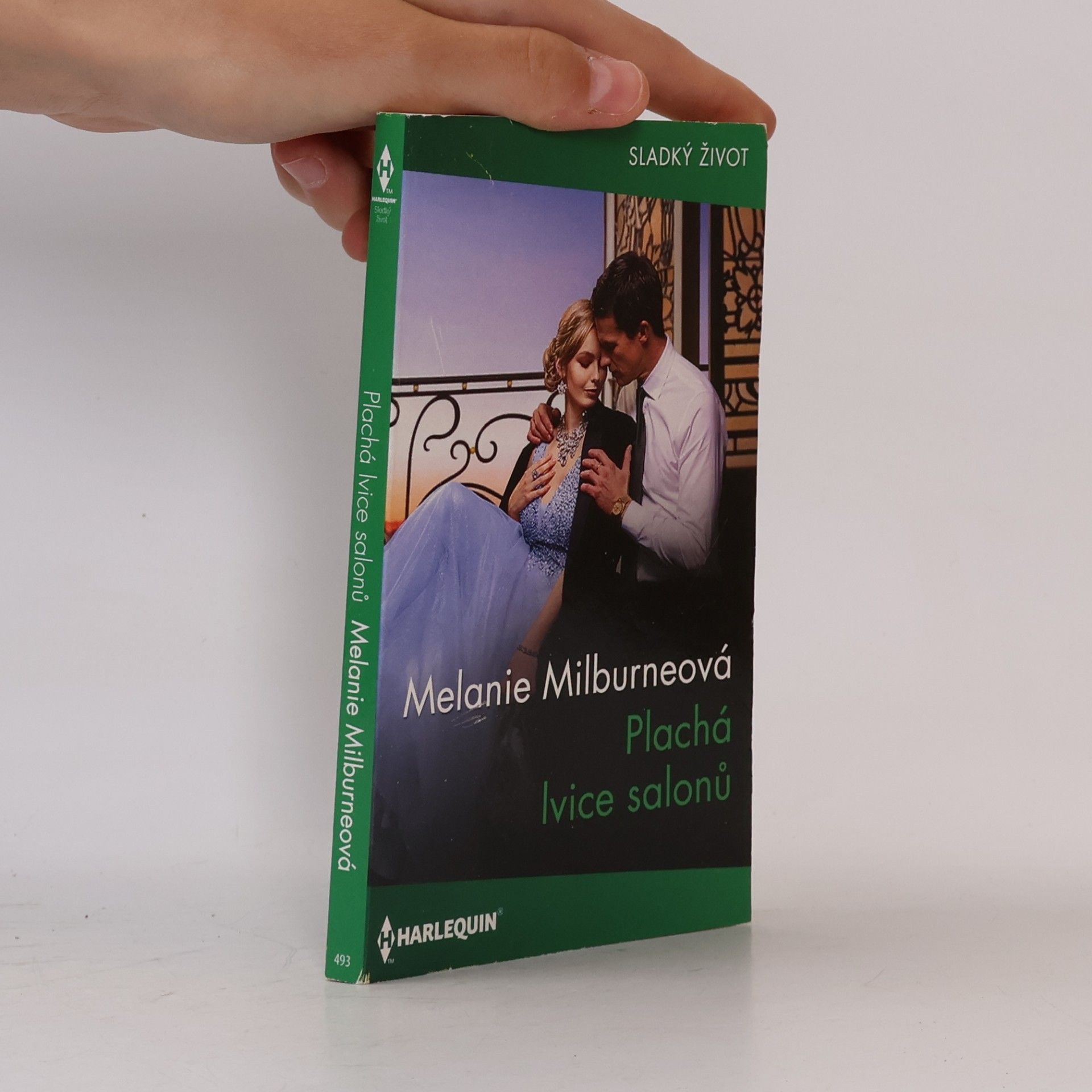 Melanie Milburne Plachá lvice salonů