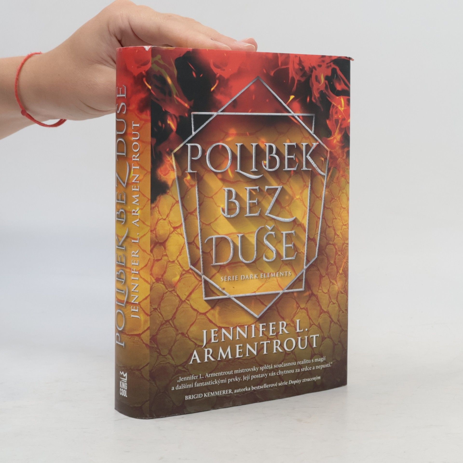 Jennifer Armentrout Polibek bez duše