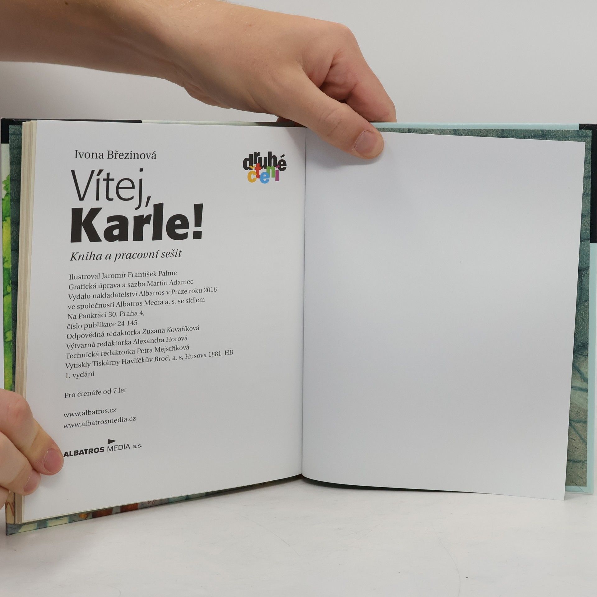Ivona Březinová Vítej, Karle!
