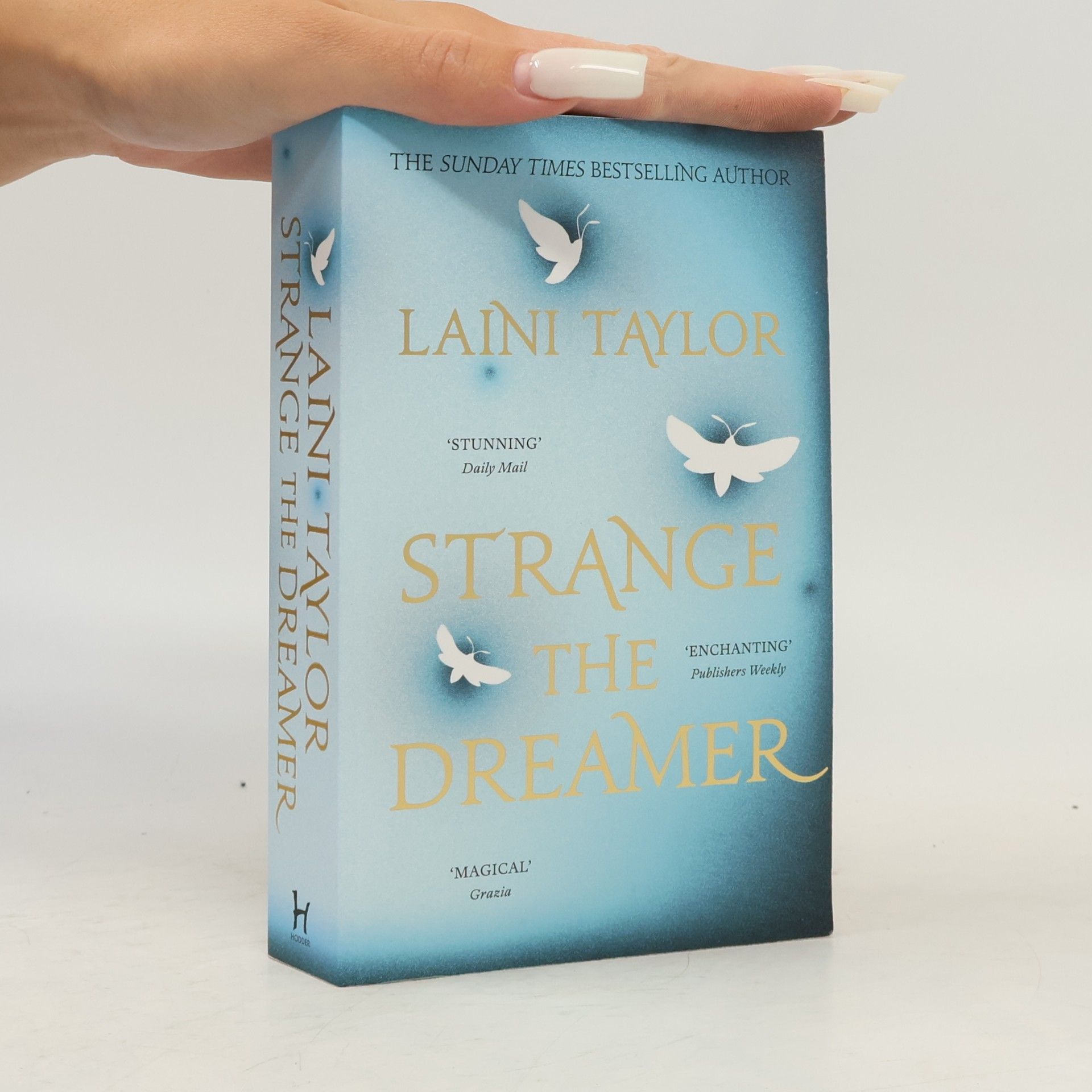 Laini Taylor Strange the Dreamer