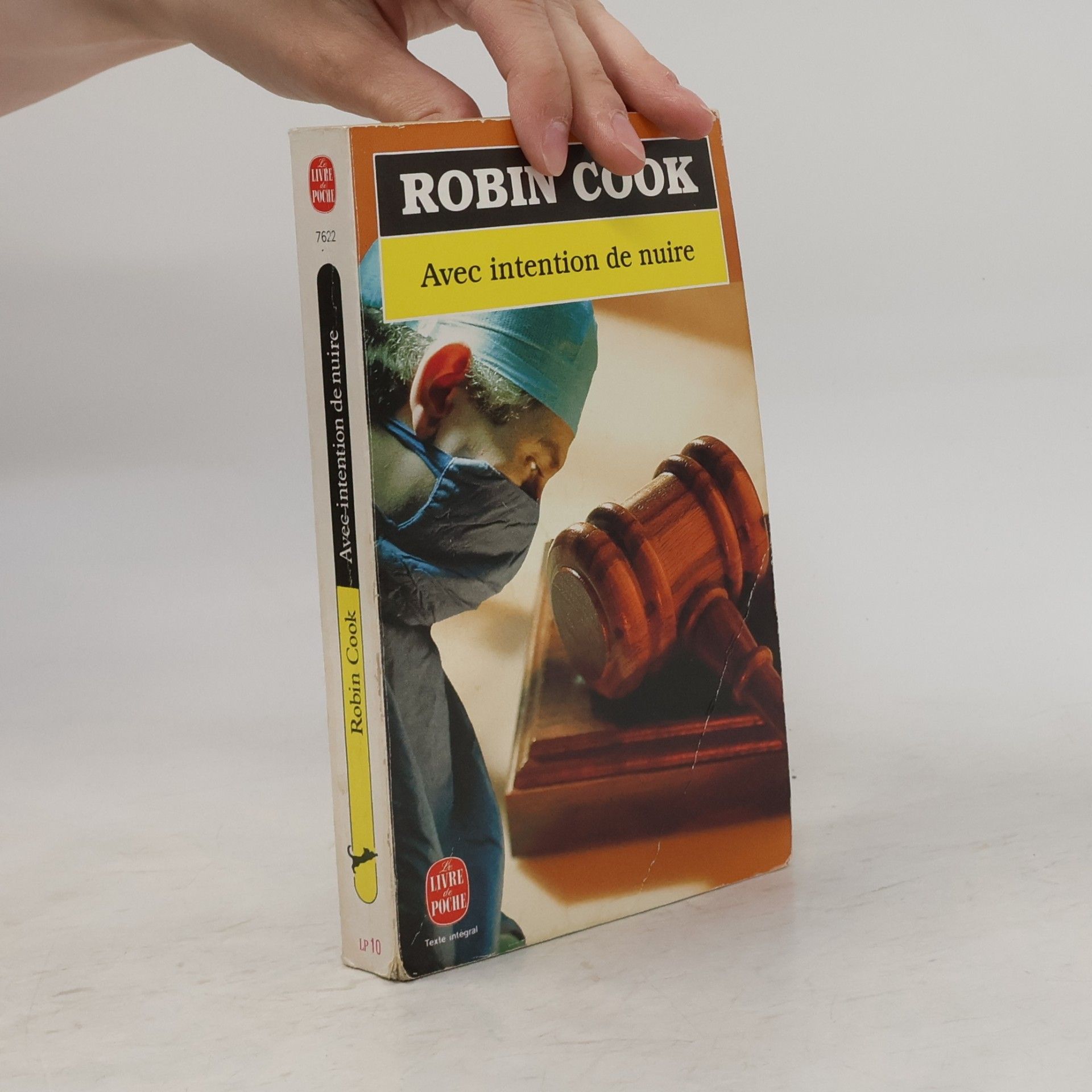 Robin Cook Avec intention de nuire