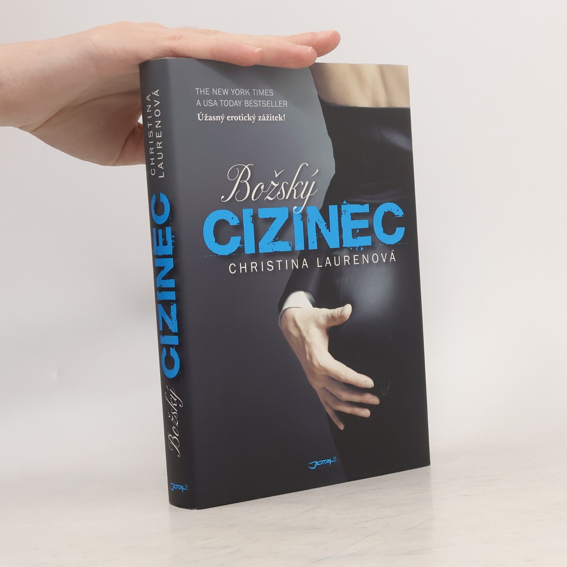 Christina Lauren Božský cizinec