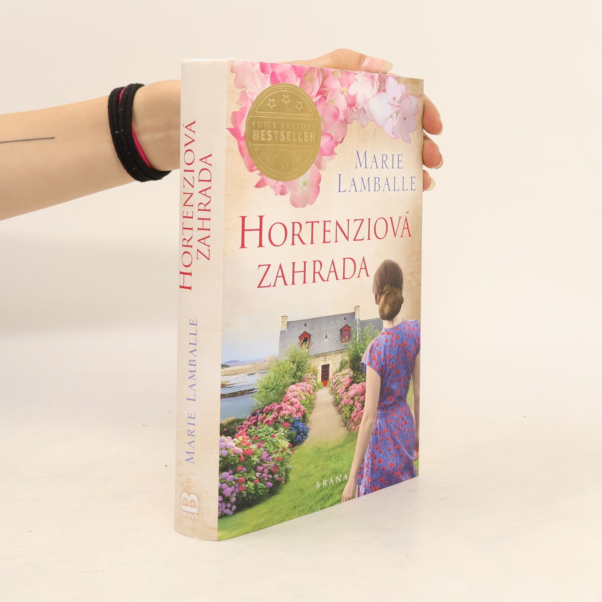 Anne Jacobs Hortenziová zahrada