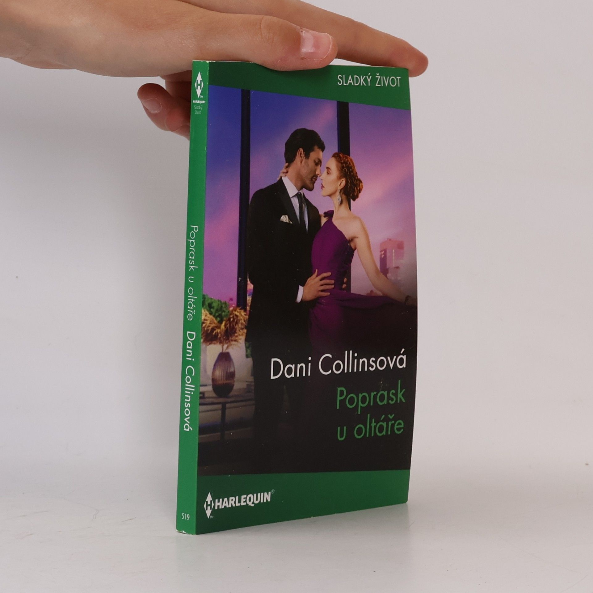 Dani Collins Poprask u oltáře