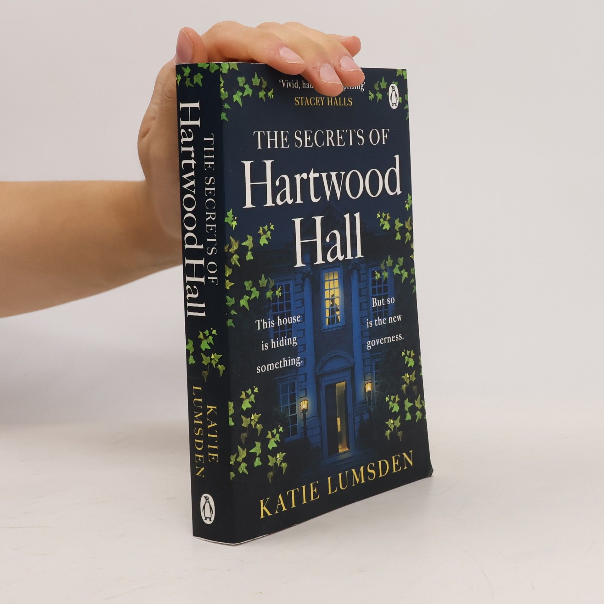 Katie Lumsden The Secrets of Hartwood Hall