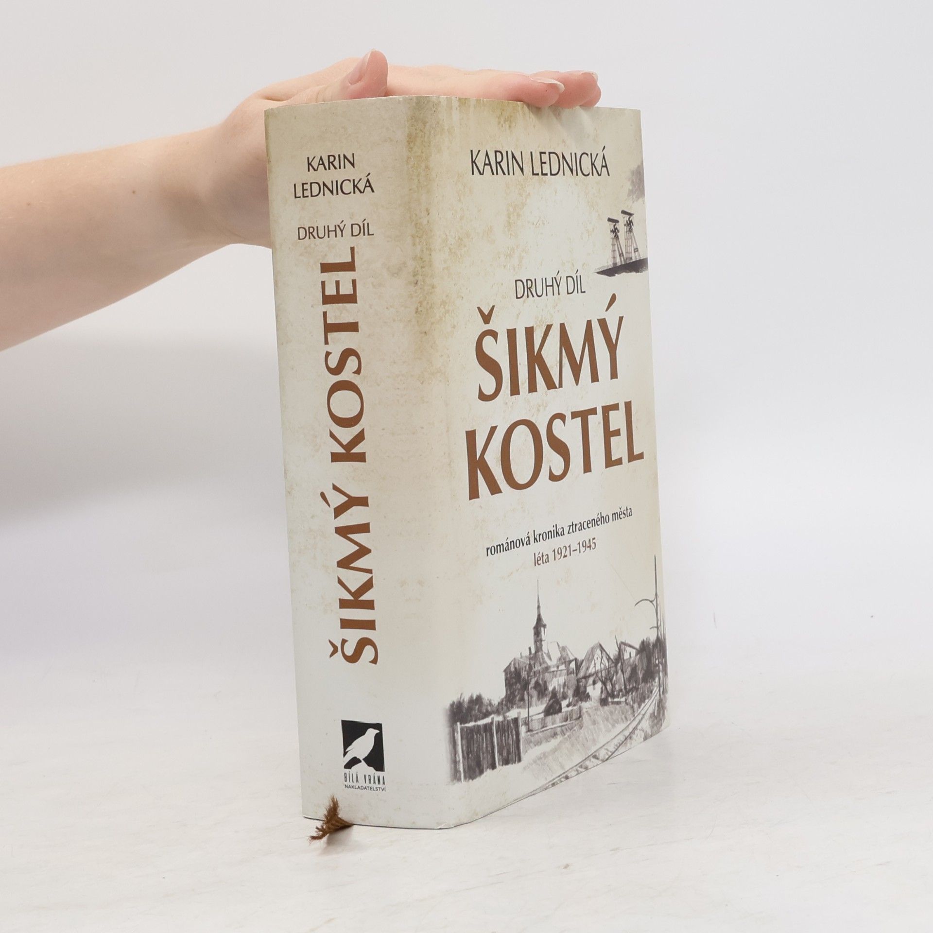 Karin Lednická Šikmý kostel 2