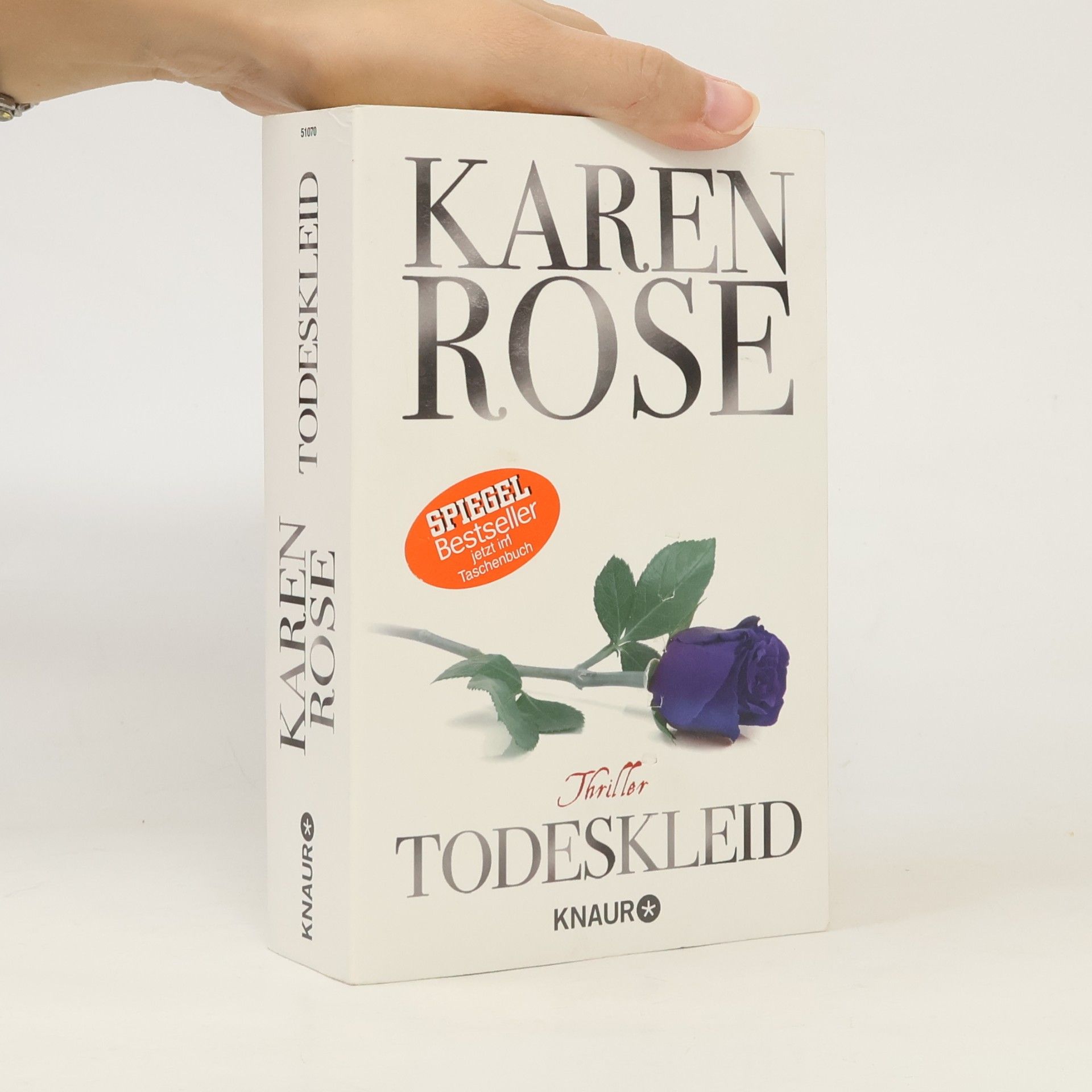 Karen Rose Todeskleid