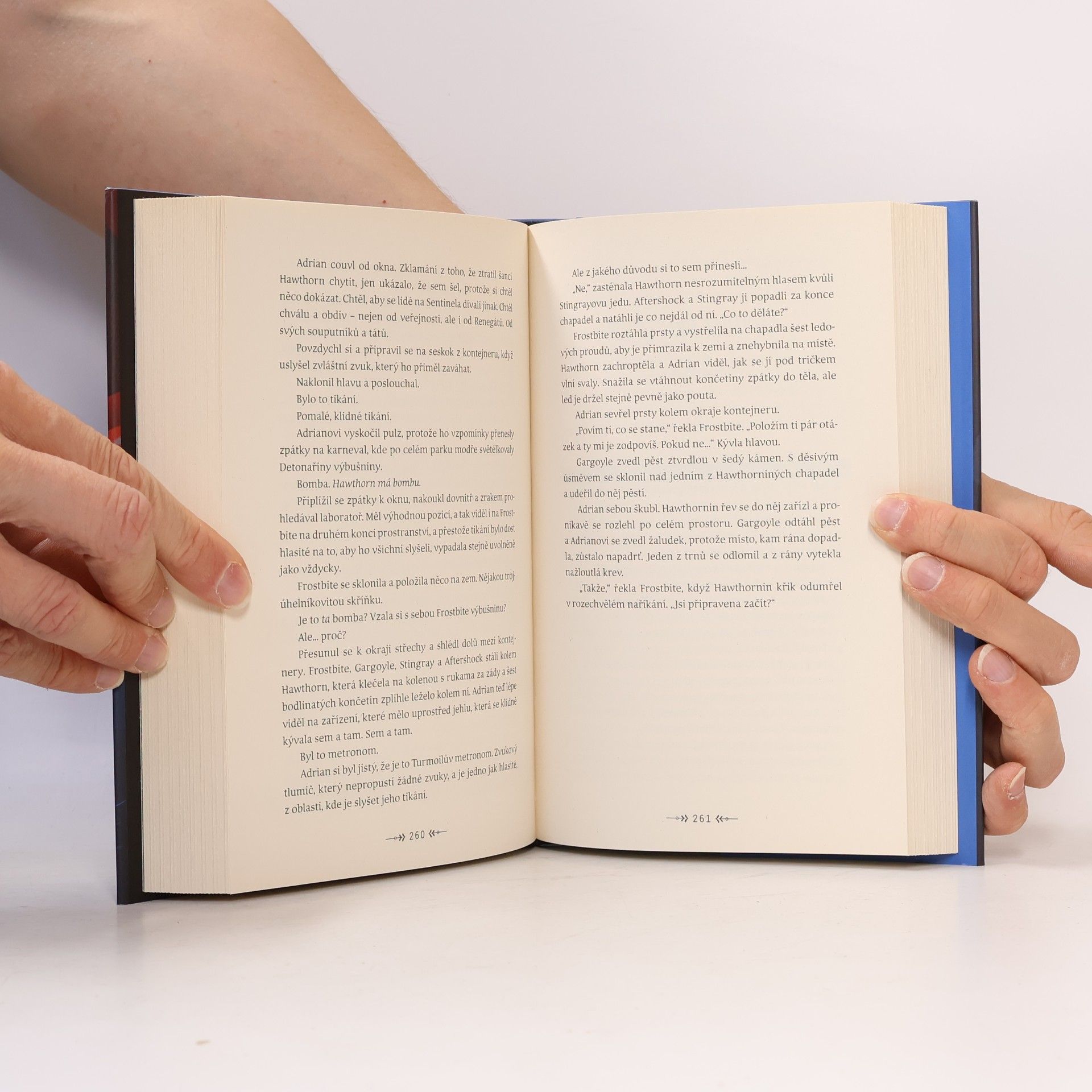 Marissa Meyer Protivníci