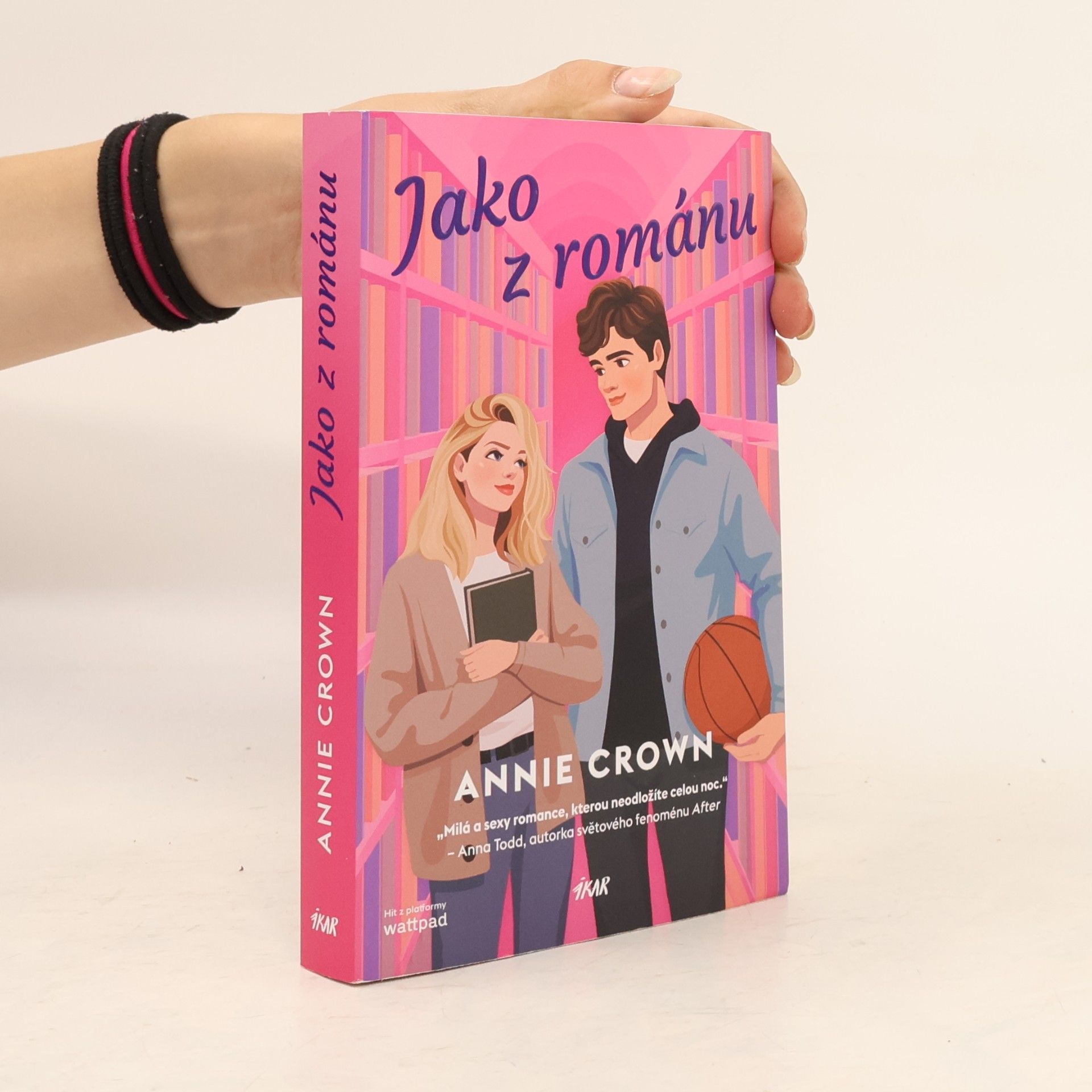 Annie Crown Jako z románu