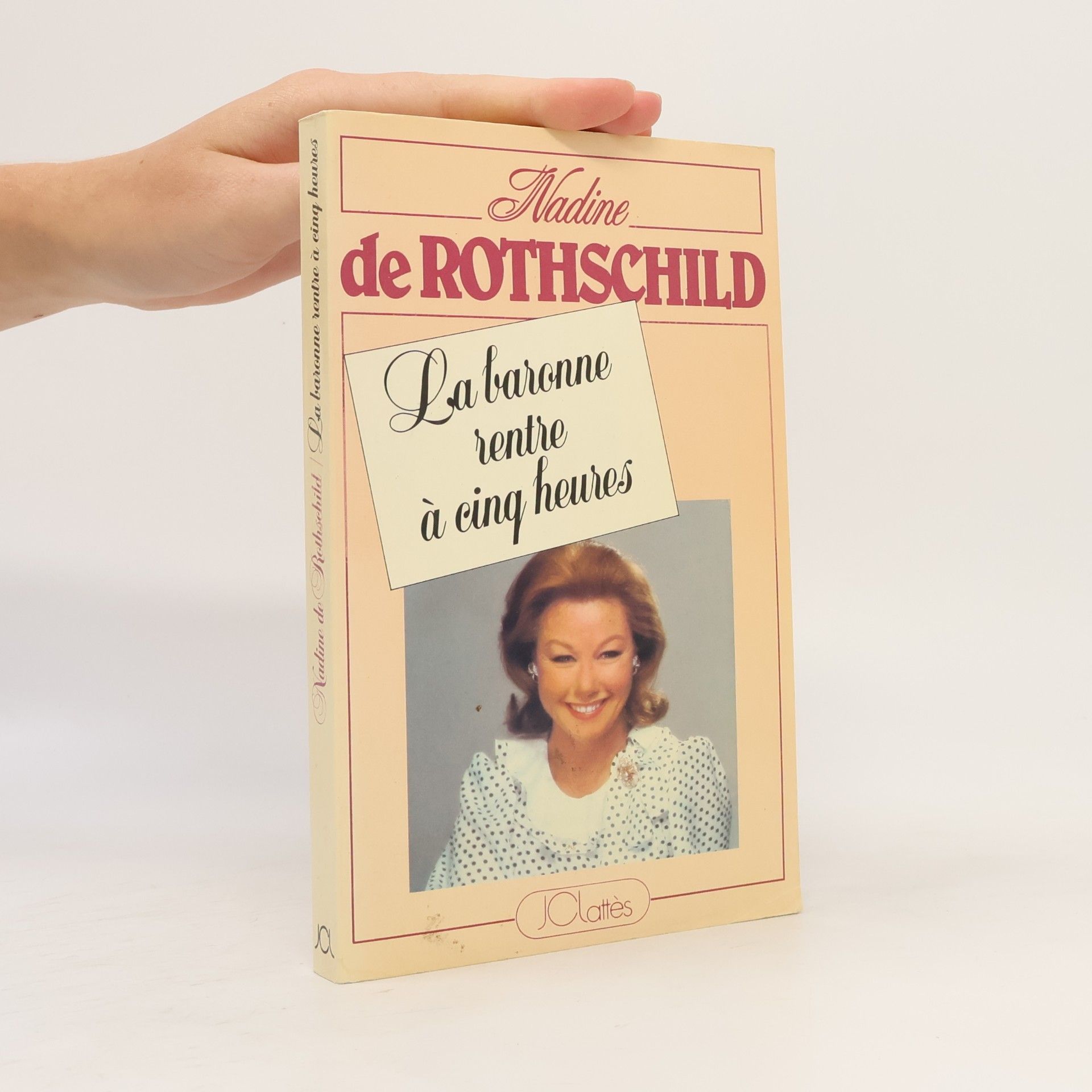 Nadine de Rothschild La baronne rentre a cinq