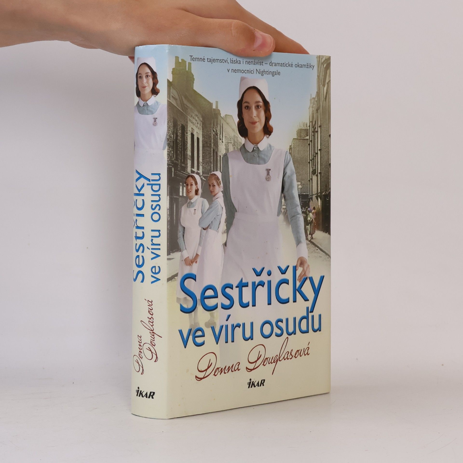 Donna Douglas Sestřičky ve víru osudu