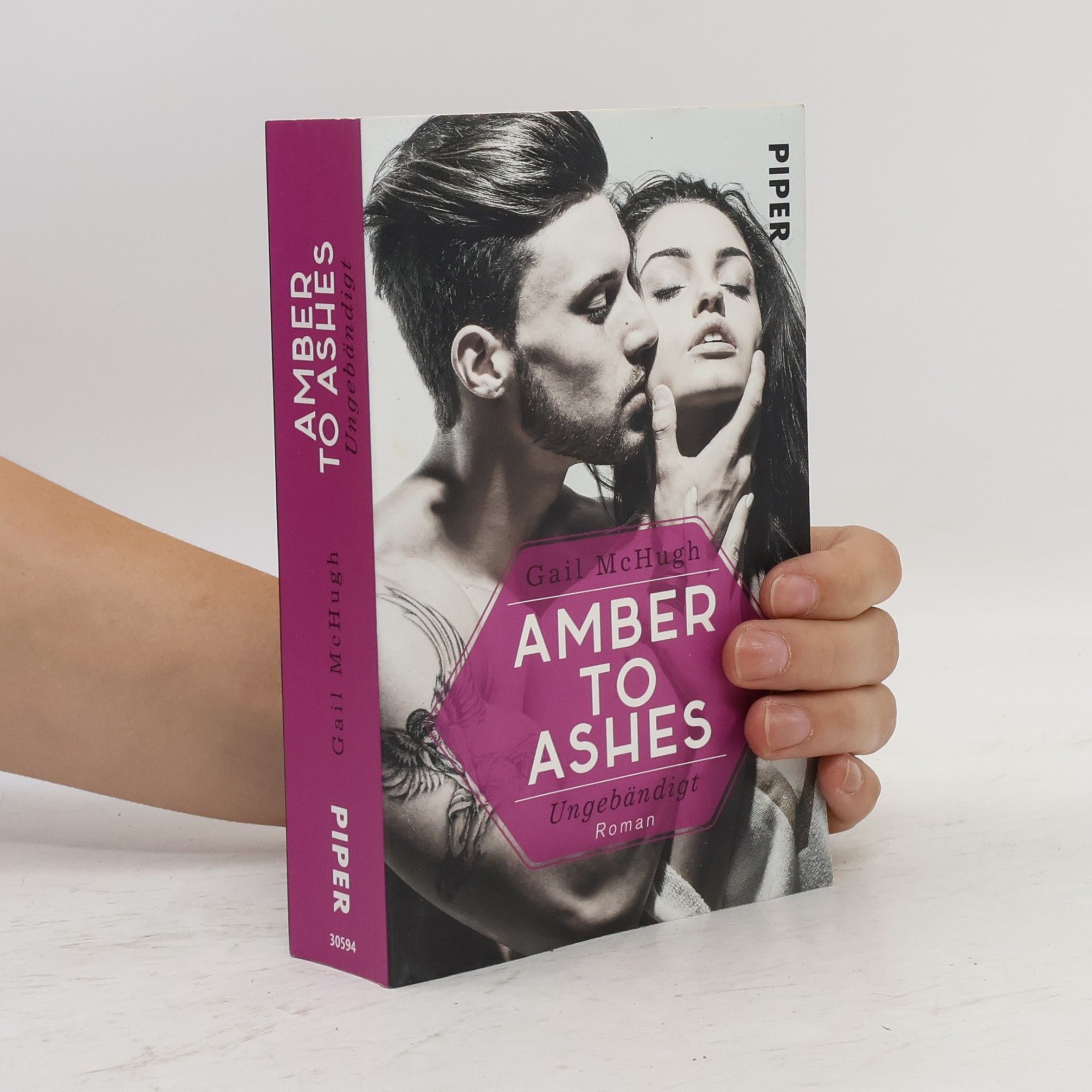 Gail McHugh Amber to Ashes - ungebändigt