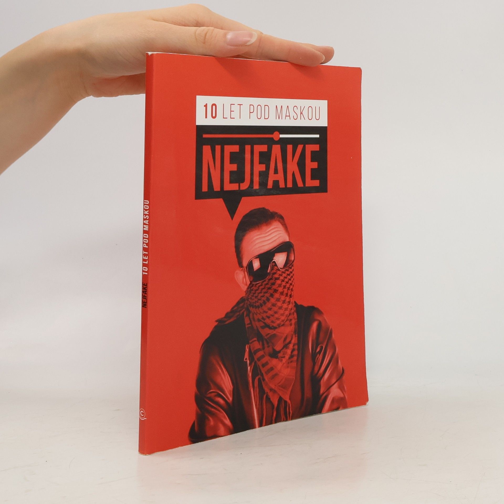 Renáta Šťastná Nejfake - 10 let pod maskou