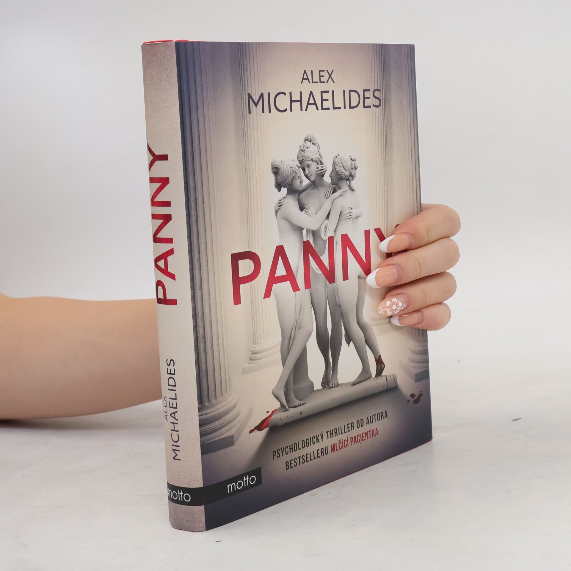 Alex Michaelides Panny