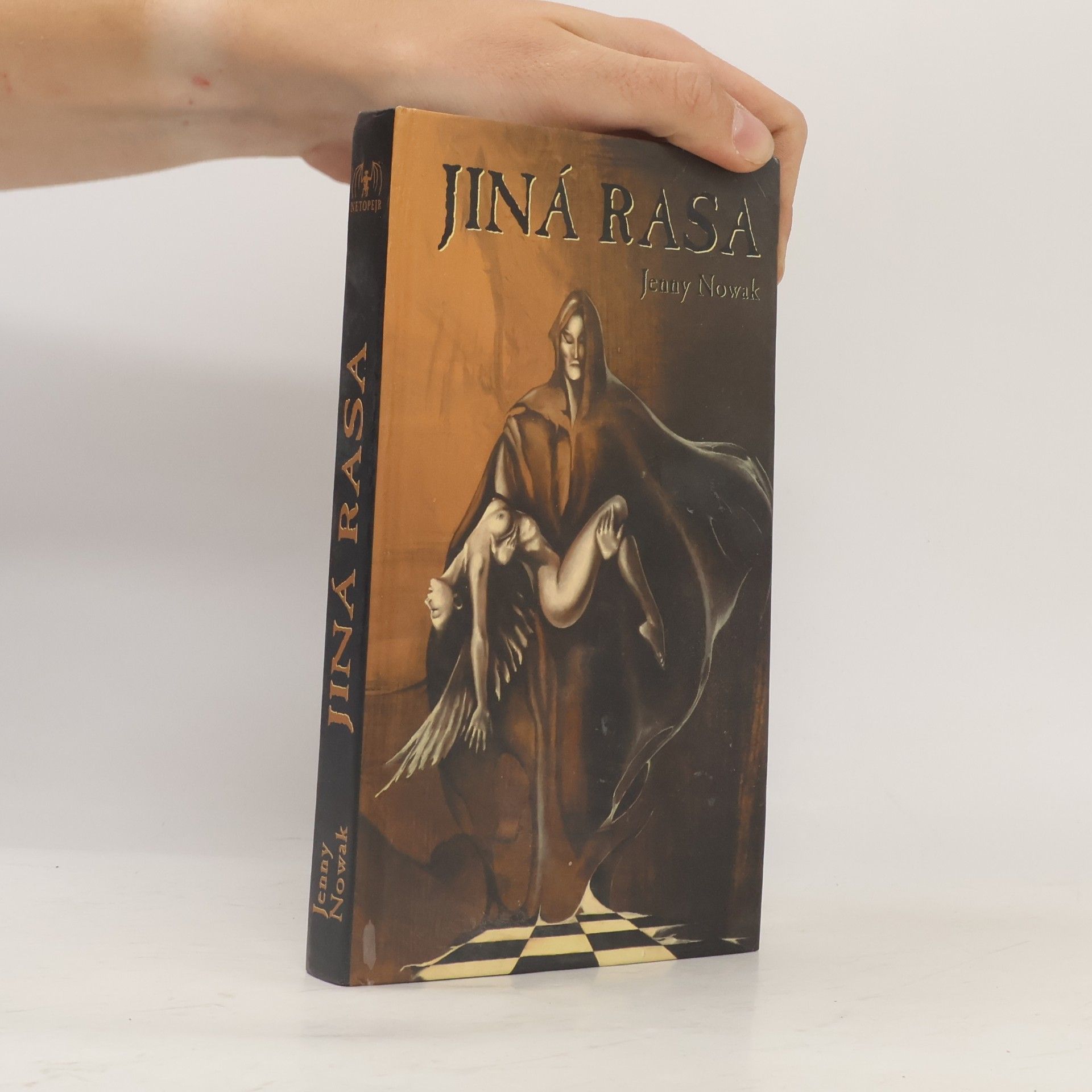 Jenny Nowak Jiná rasa