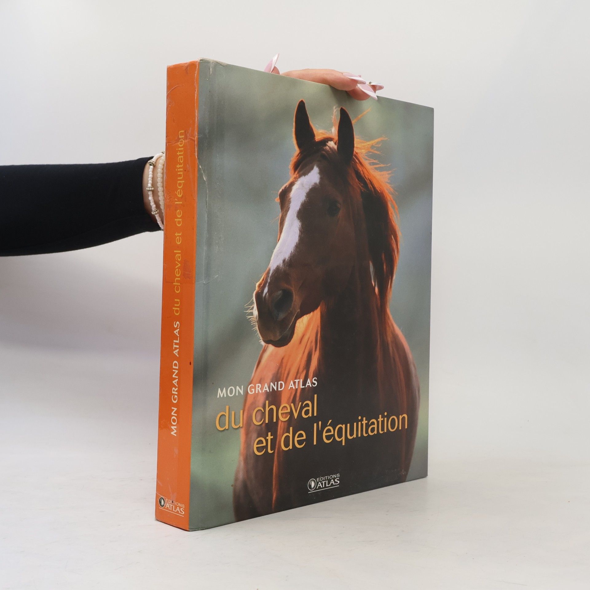 Emmanuelle Hubrecht Mon grand atlas du cheval et de l'équitation