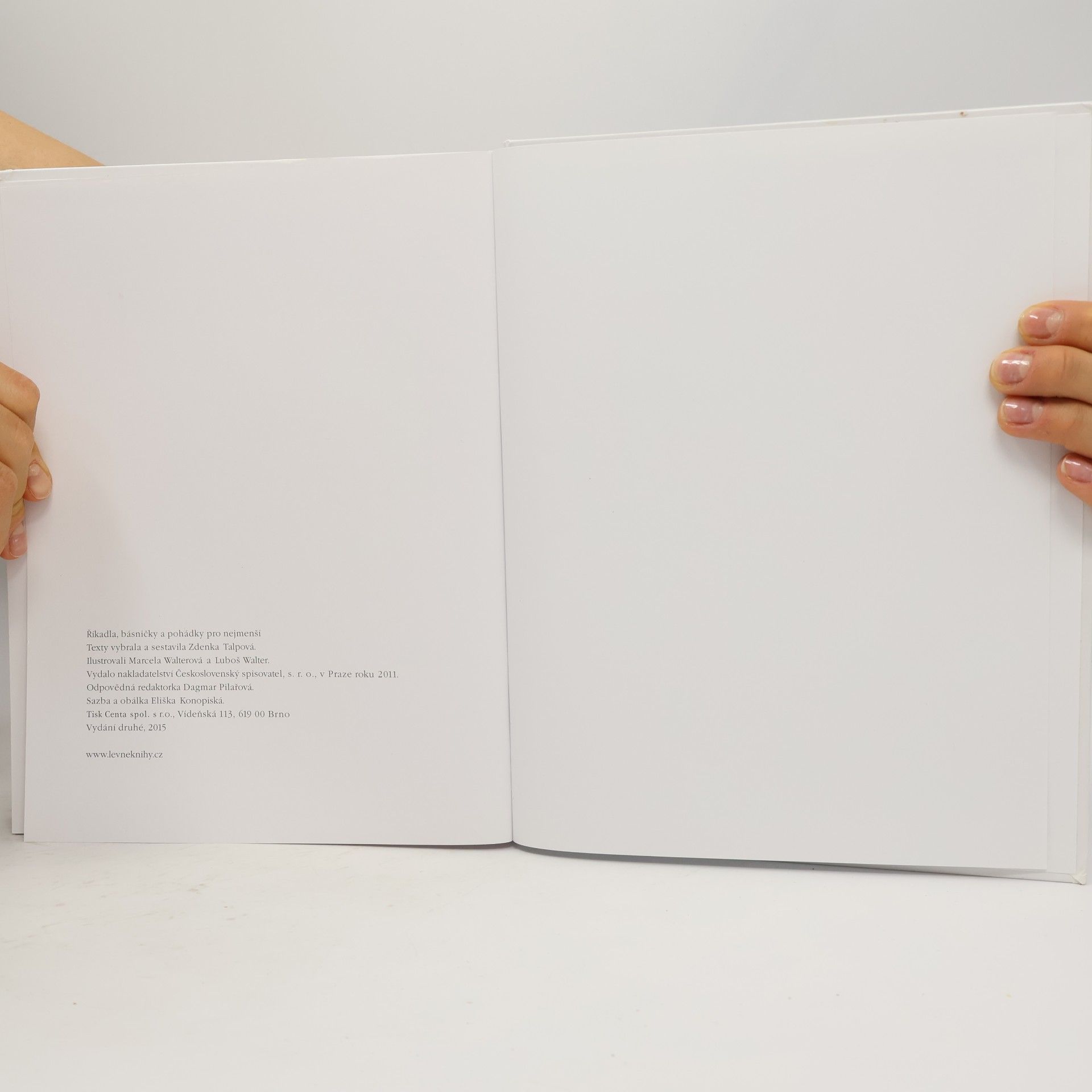 Autorenkollektiv Říkadla, básničky a pohádky pro nejmenší