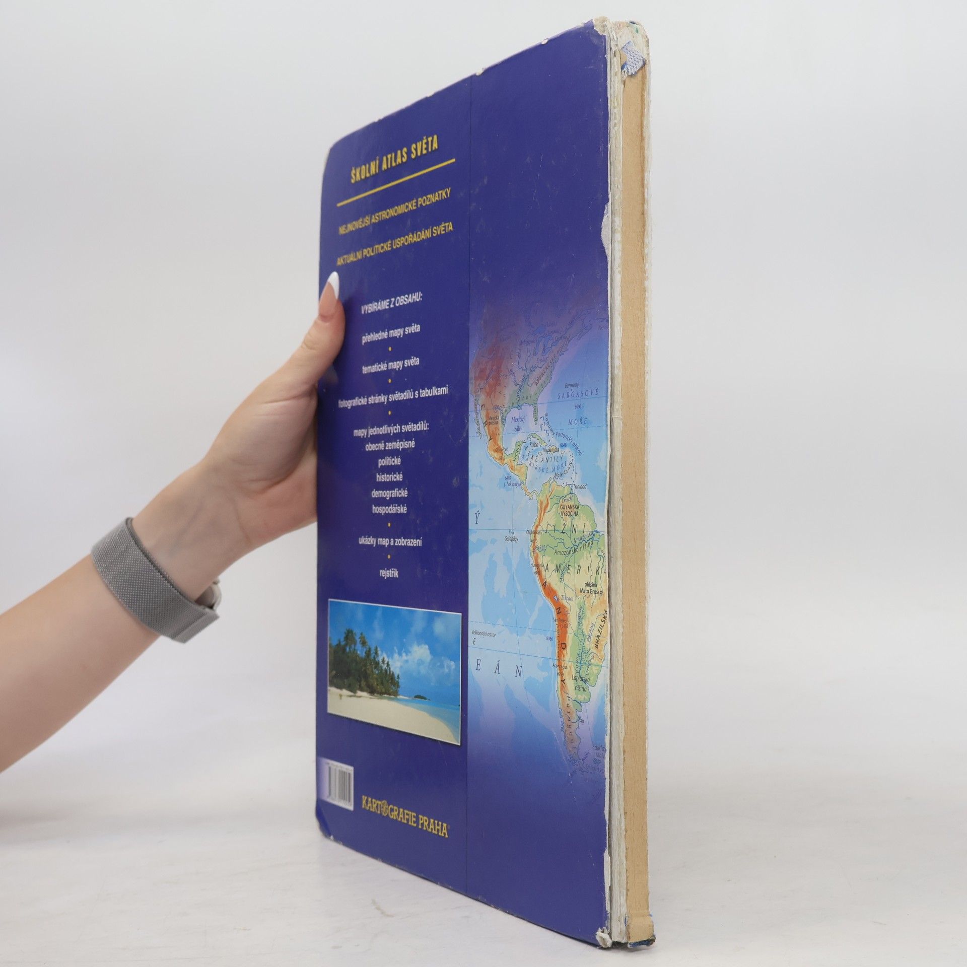 Kolektív autorov Školní atlas světa