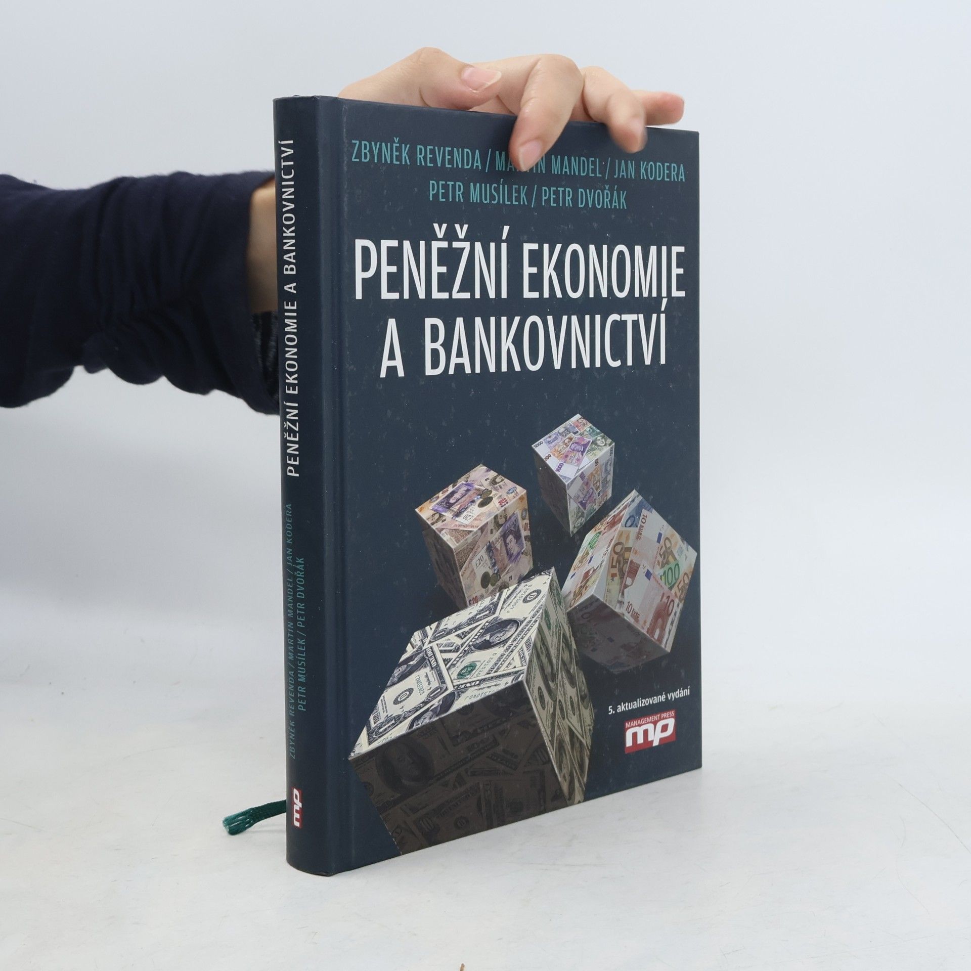 Zbyněk Revenda Peněžní ekonomie a bankovnictví