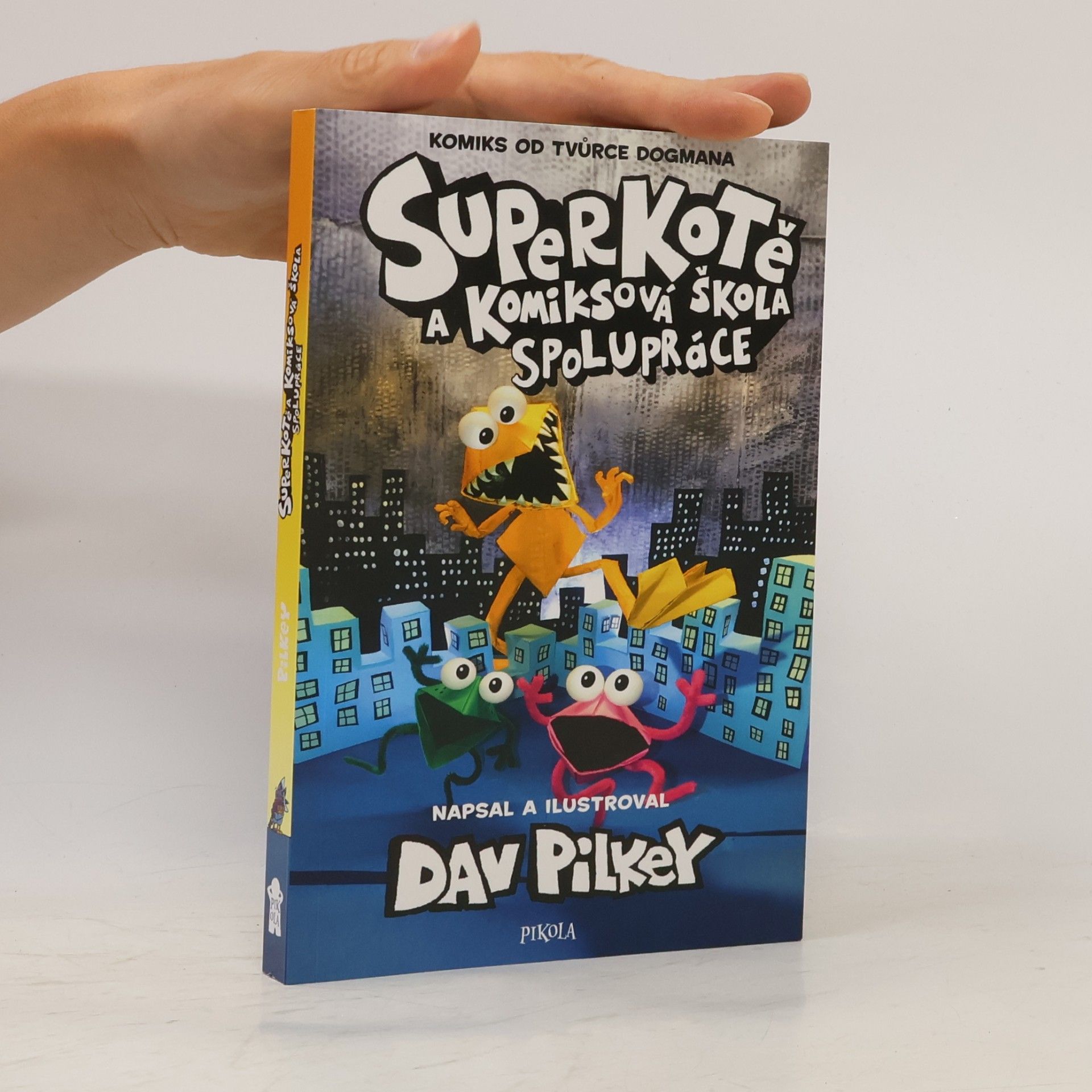 Dav Pilkey Superkotě a komiksová škola: Superkotě 4