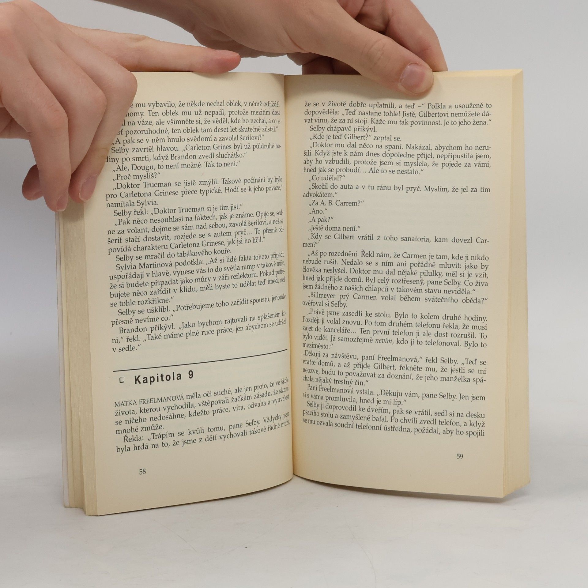 Erle Stanley Gardner Státní zástupce zasahuje