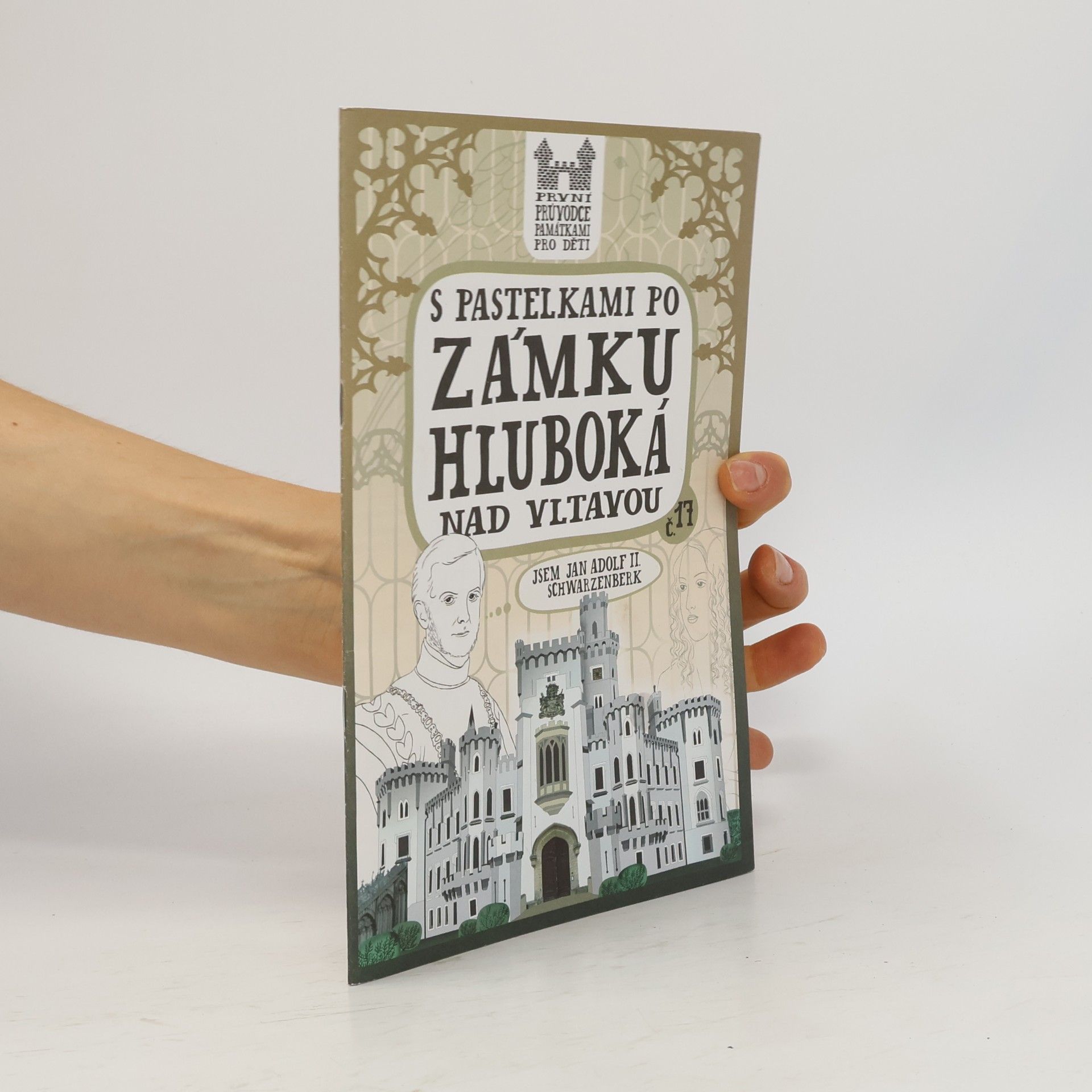 Eva Chupíková S pastelkami po zámku Hluboká nad Vltavou
