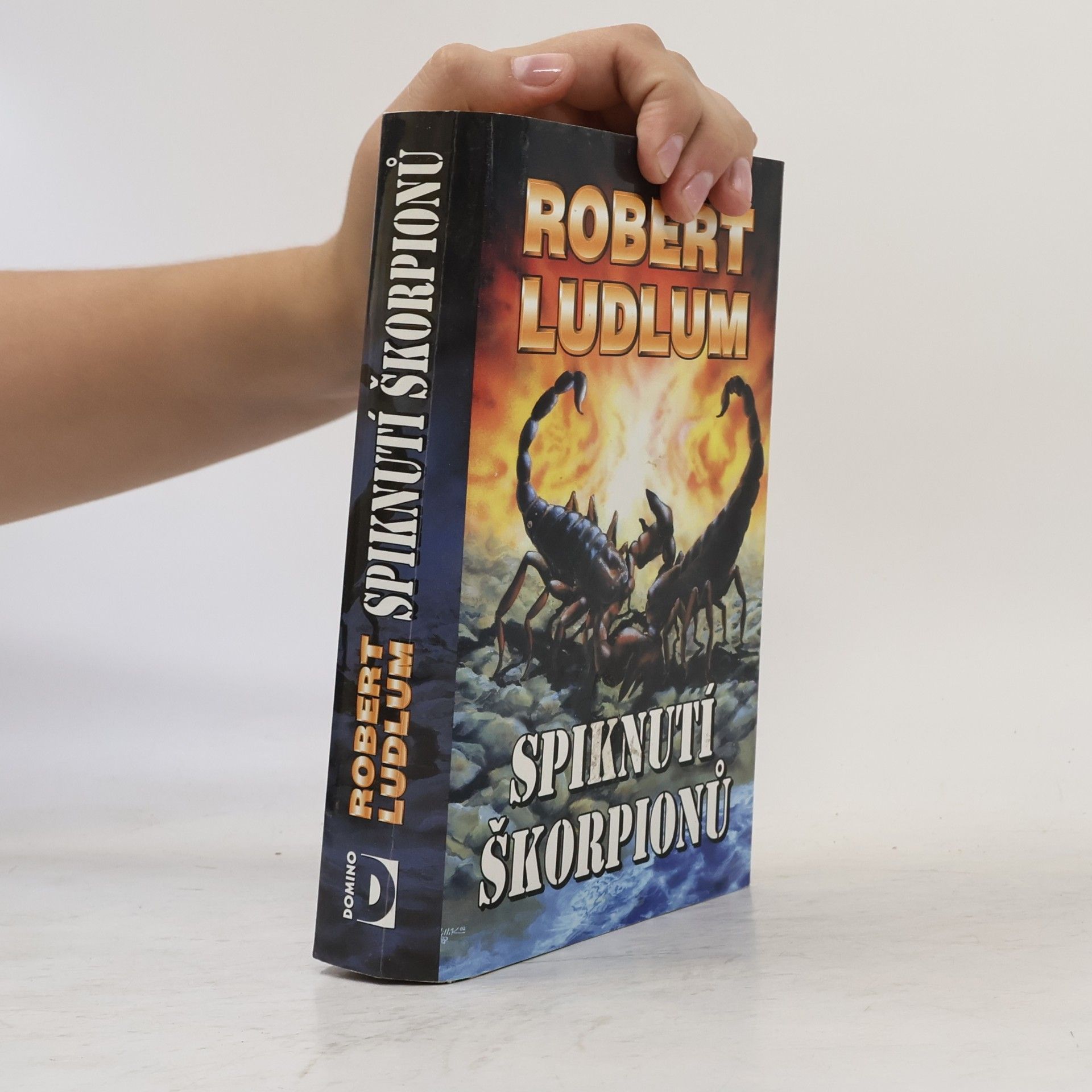 Robert Ludlum Spiknutí škorpionů