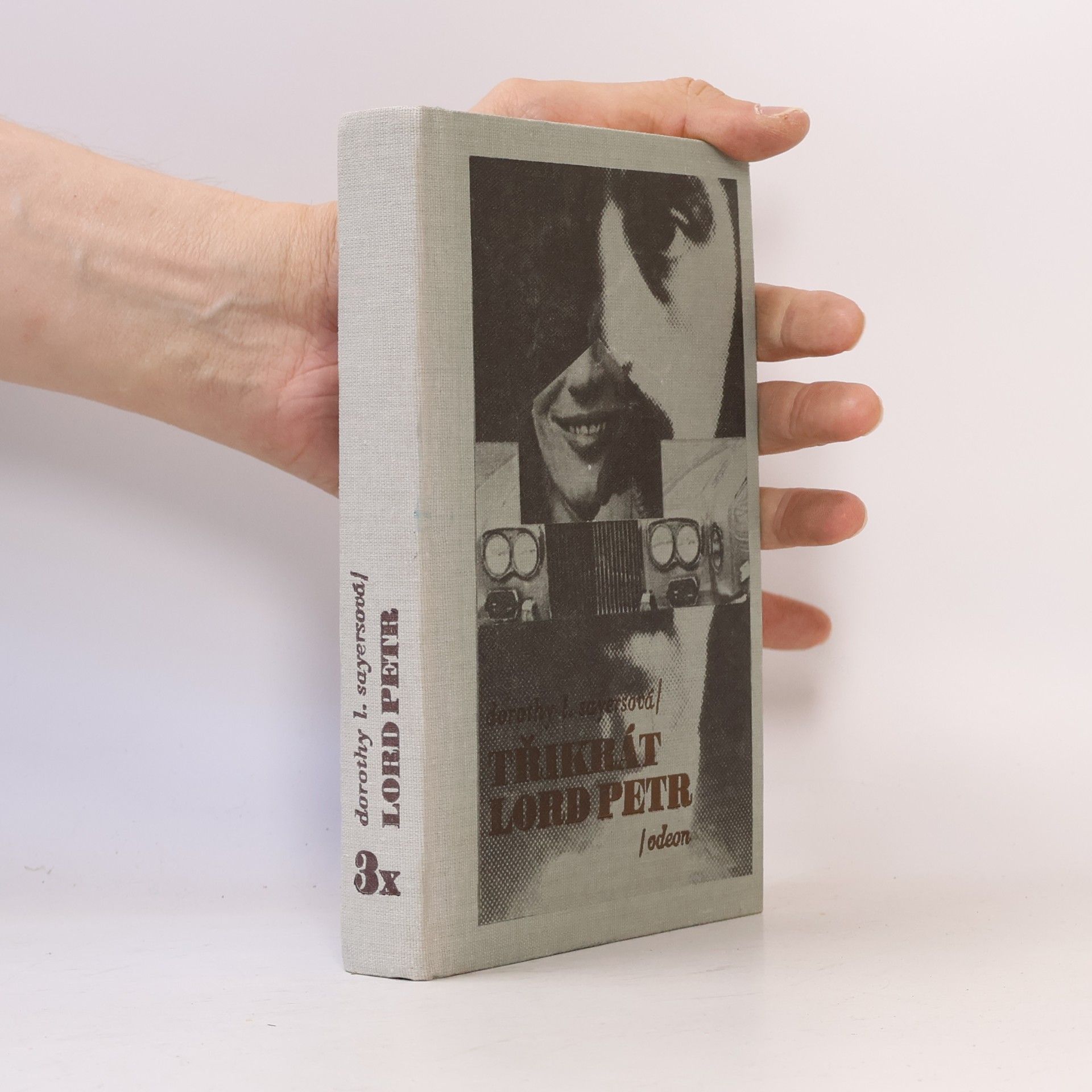 Dorothy Leigh Sayers Třikrát lord Petr