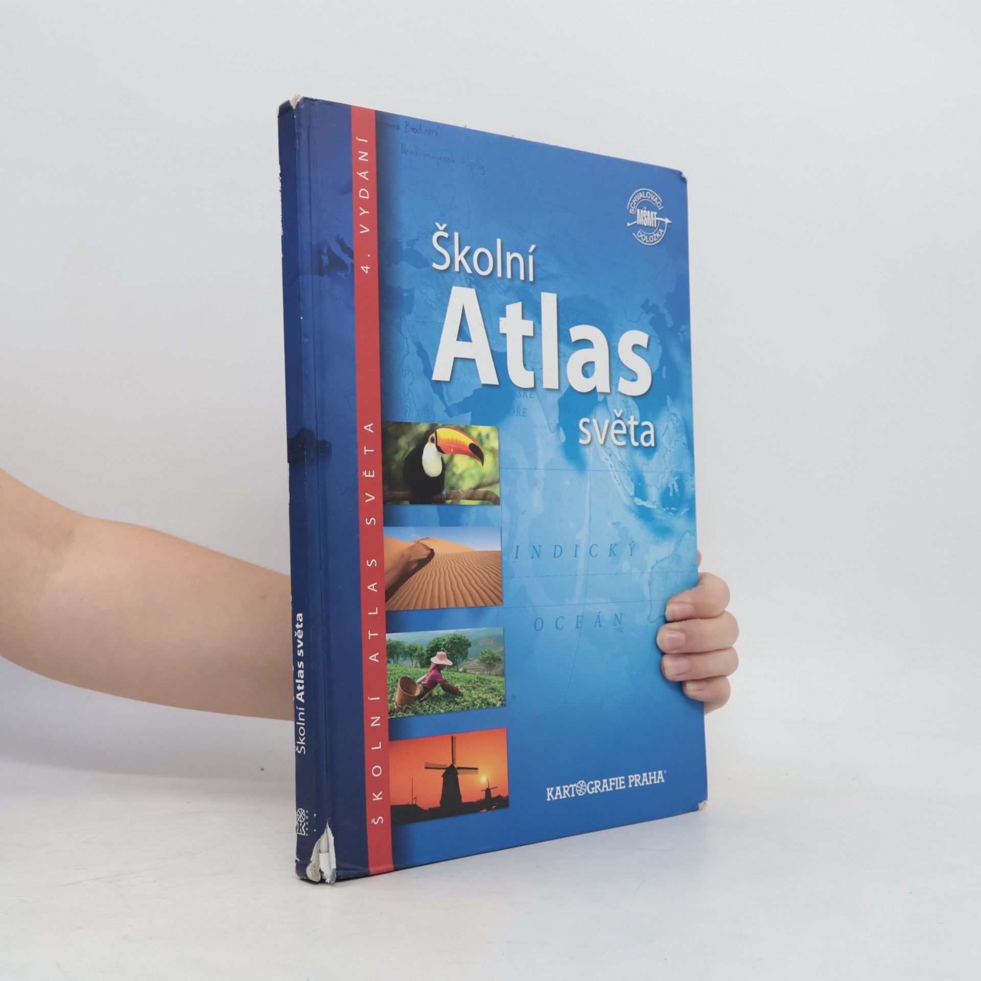 Collectif d'auteurs Školní atlas světa