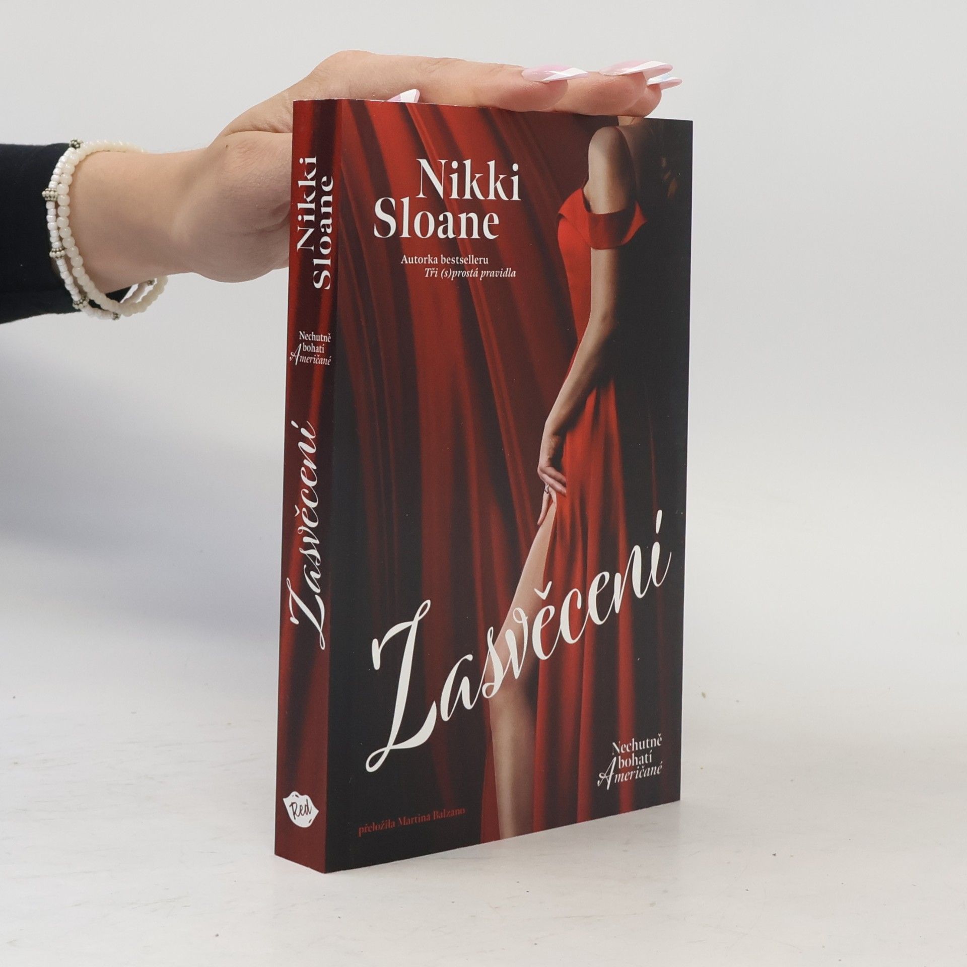 Nikki Sloane Zasvěcení
